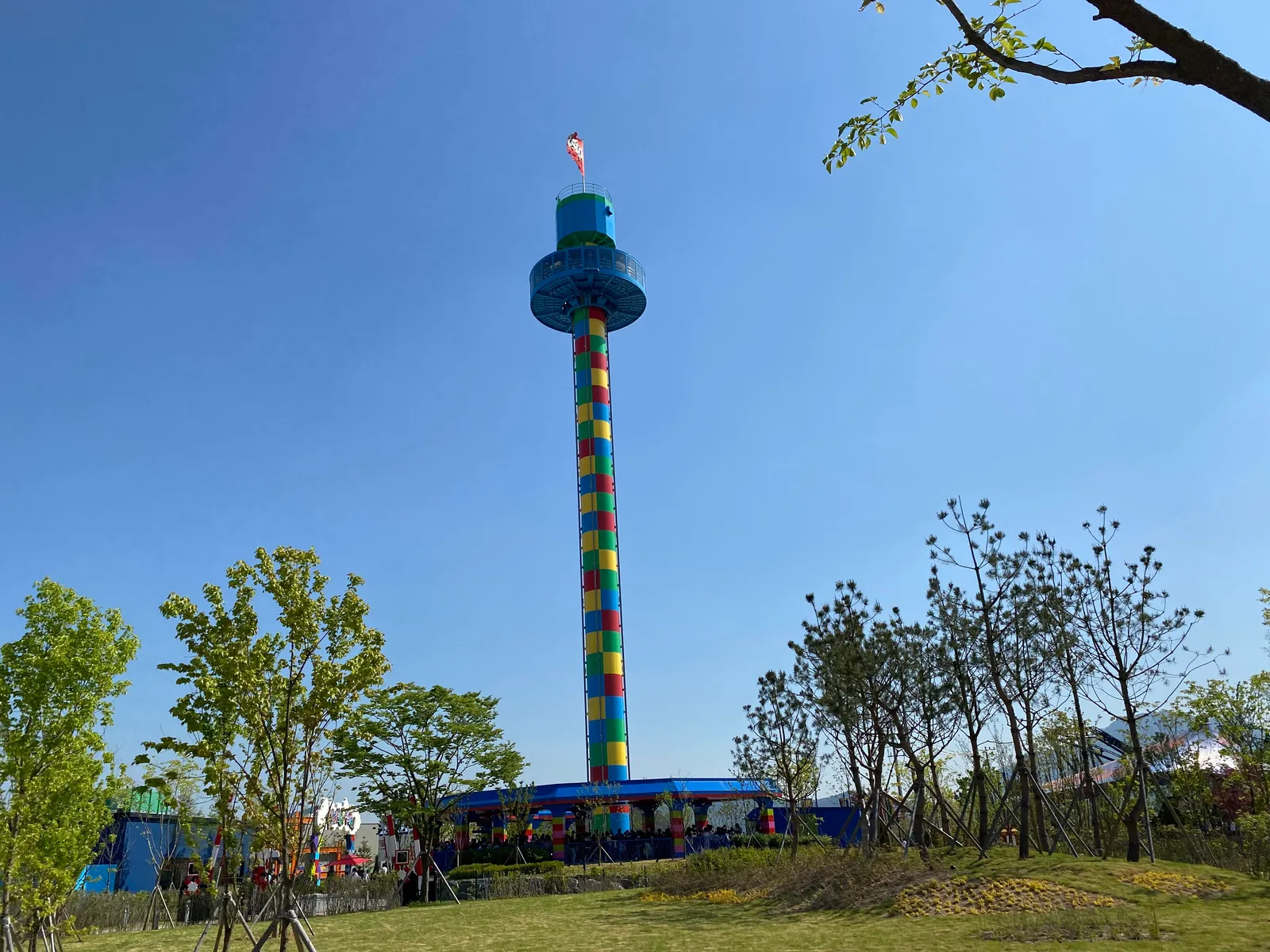 Resmi Dibuka, Legoland Korea Sudah Ramai Pengunjung Sejak Hari Pertama