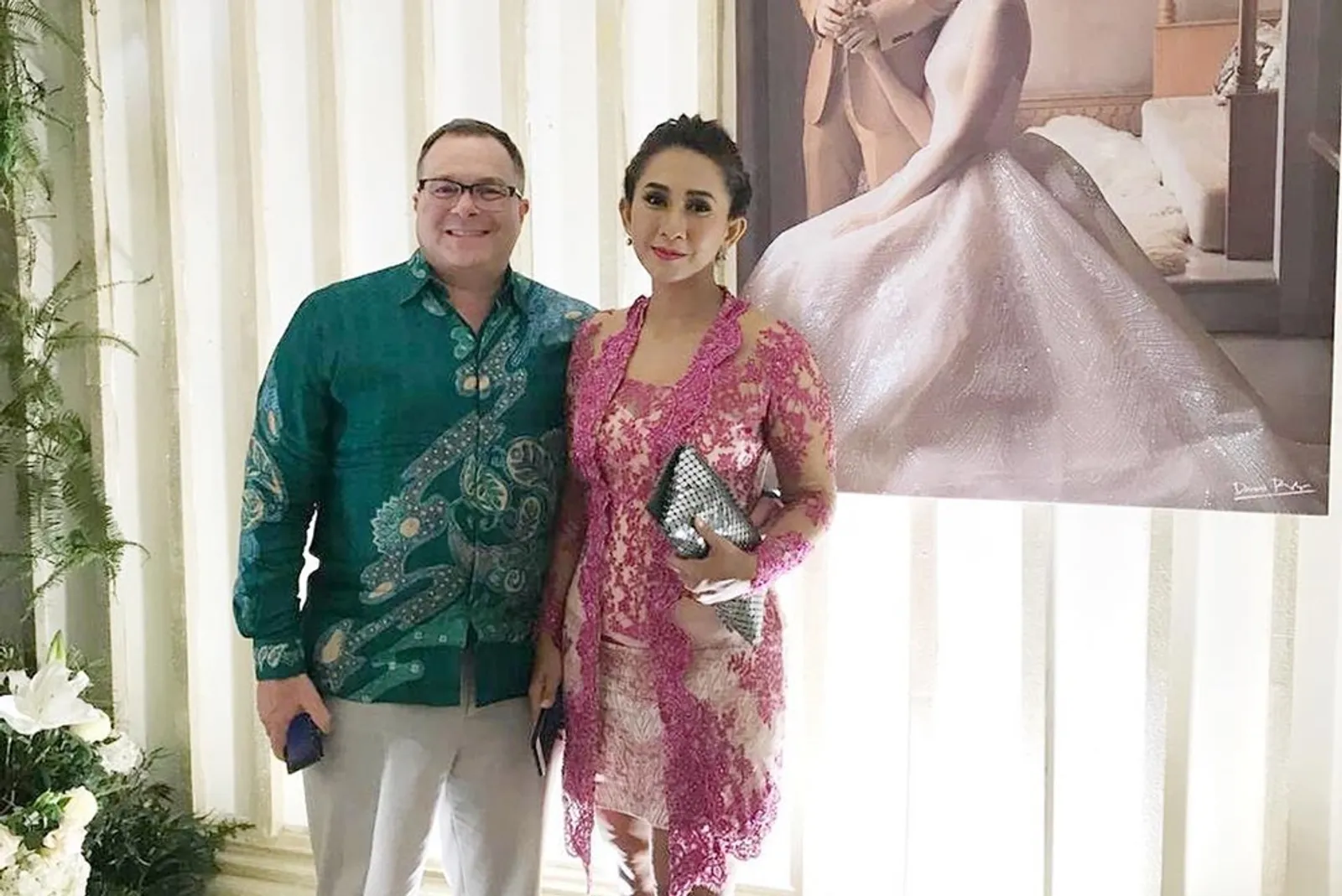 7 Pria Bule yang Rela Jadi Mualaf Demi Menikahi Artis Indonesia