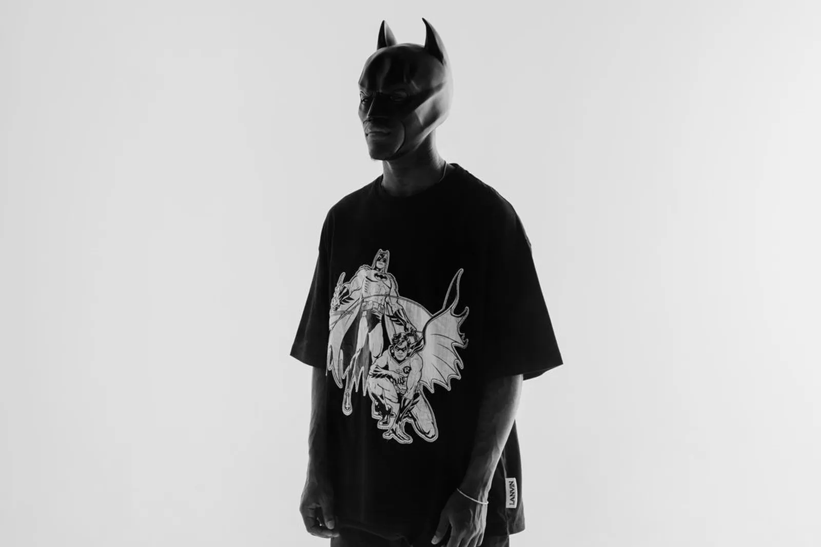 Rumah Mode Fashion Lanvin Rilis T-Shirt Batman Seharga 10 Jutaan