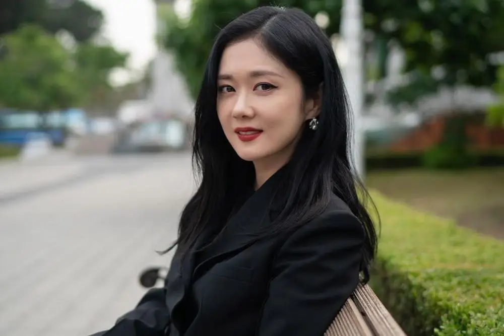 Lepas Lajang di Usia 41 Tahun, Begini Cantiknya Jang Nara