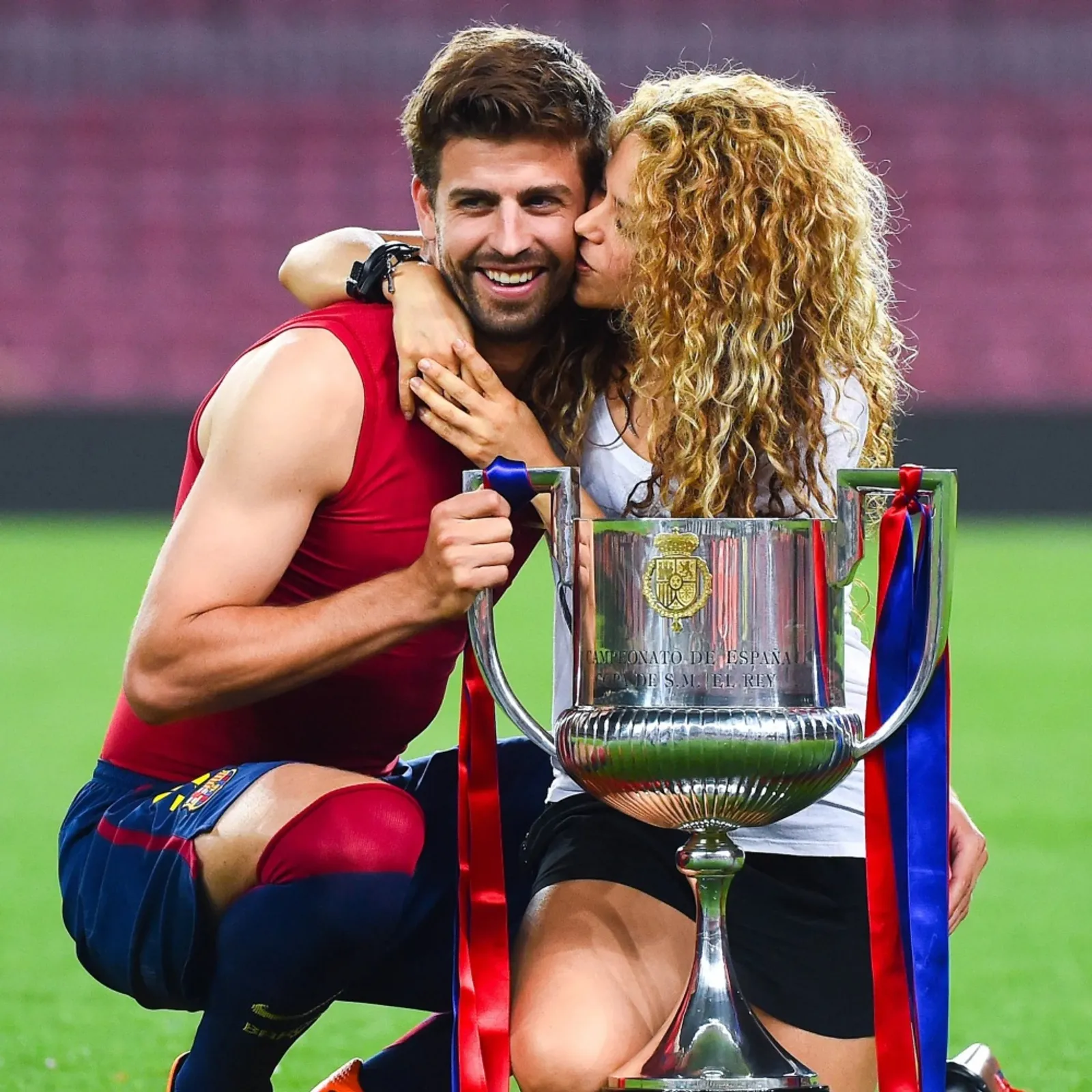 Kepergok Selingkuh, Begini Kisah Cinta Shakira dan Gerard Pique
