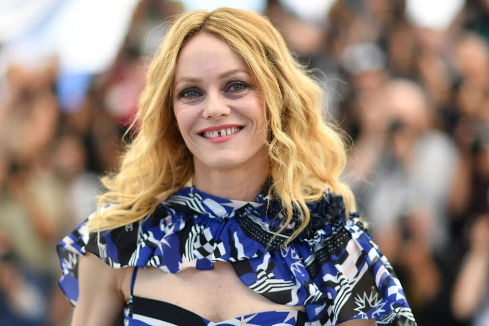 Tak Pernah Dinikahi Johnny Depp, Begini Pesona Vanessa Paradis