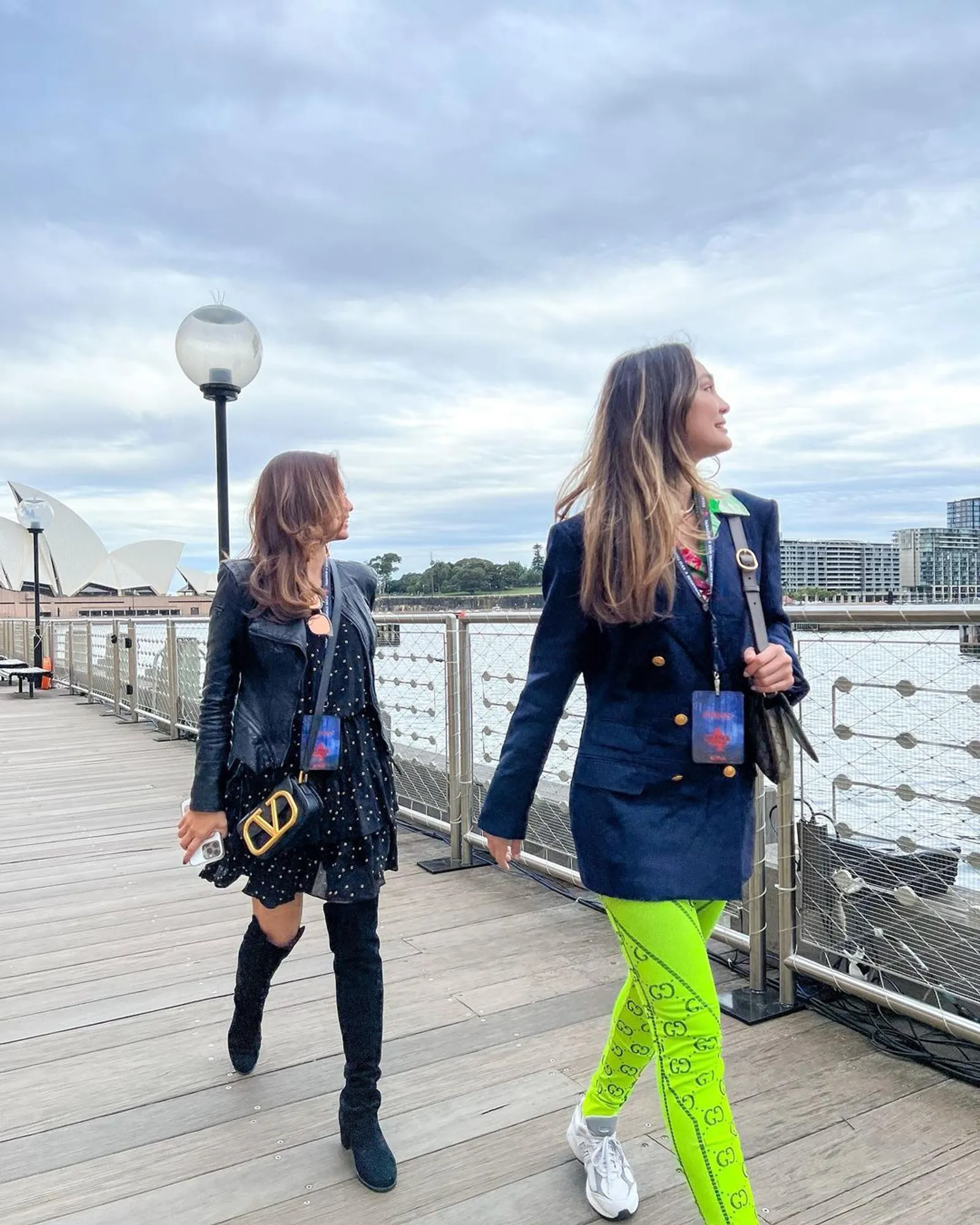 Jalan-jalan ke Australia, Luna Maya Pakai Outfit Ratusan Juta Rupiah