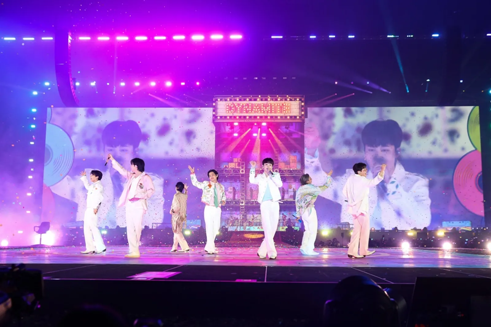 Konser 'PTD On Stage' Rampung, BTS Raup Pendapatan Fantastis