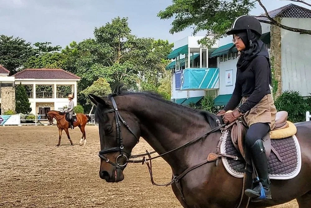 8 Potret Hangat Irfan Hakim dan Keluarga, Setia Saat Suka Duka