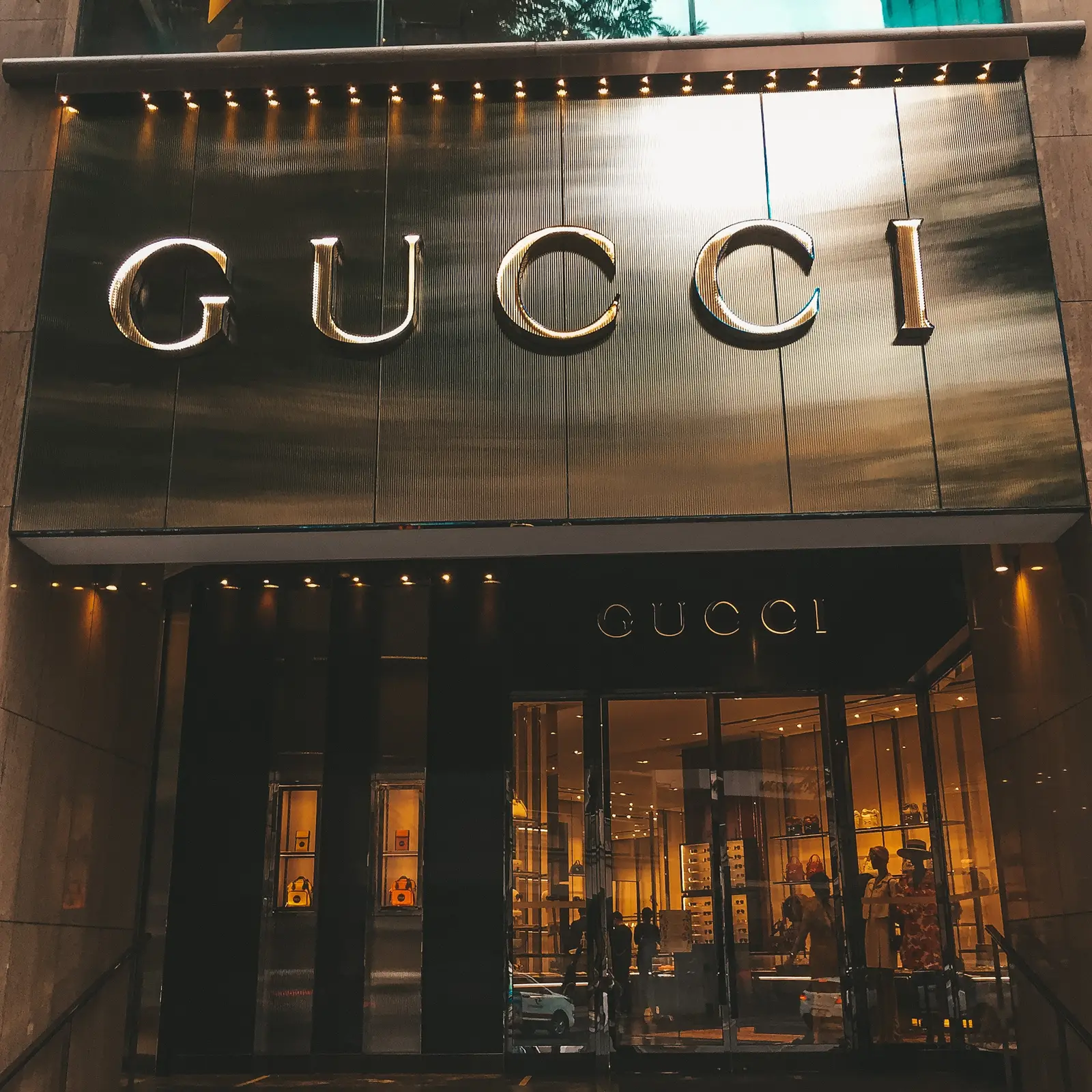 Sejarah Singkat 13 Fashion Brand Mewah Dunia, Gucci hingga Rolex