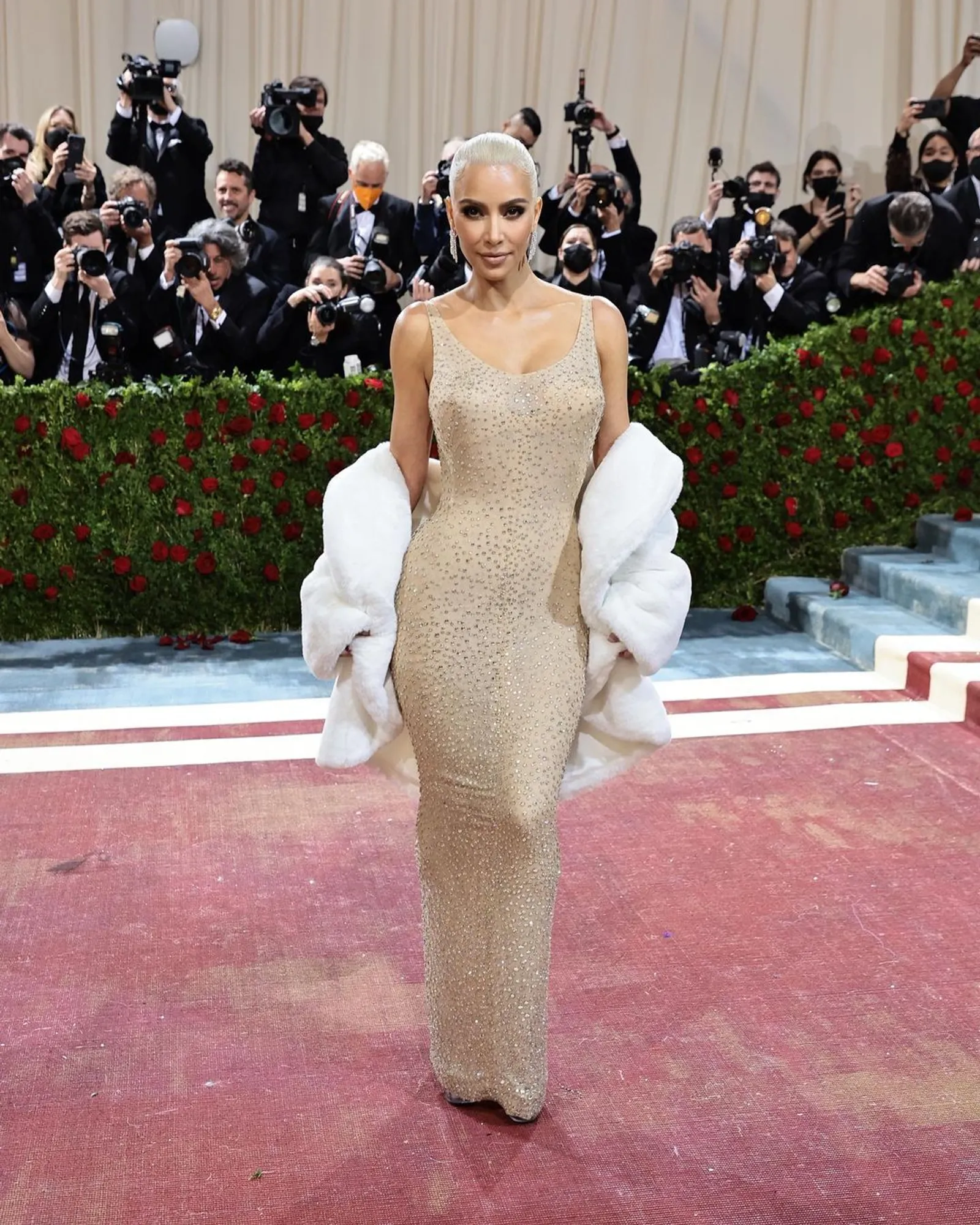 Kim Kardashian 'Merusak' Gaun Marilyn Monroe Setelah Pakai ke Met Gala
