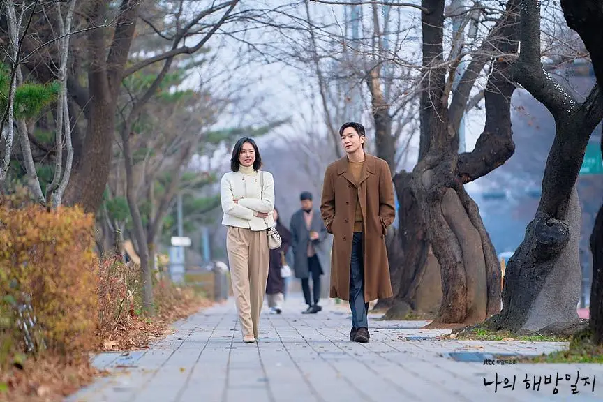 10 Pasangan di Drama Korea Ini Punya Kisah Cinta Terindah, Bikin Gemas