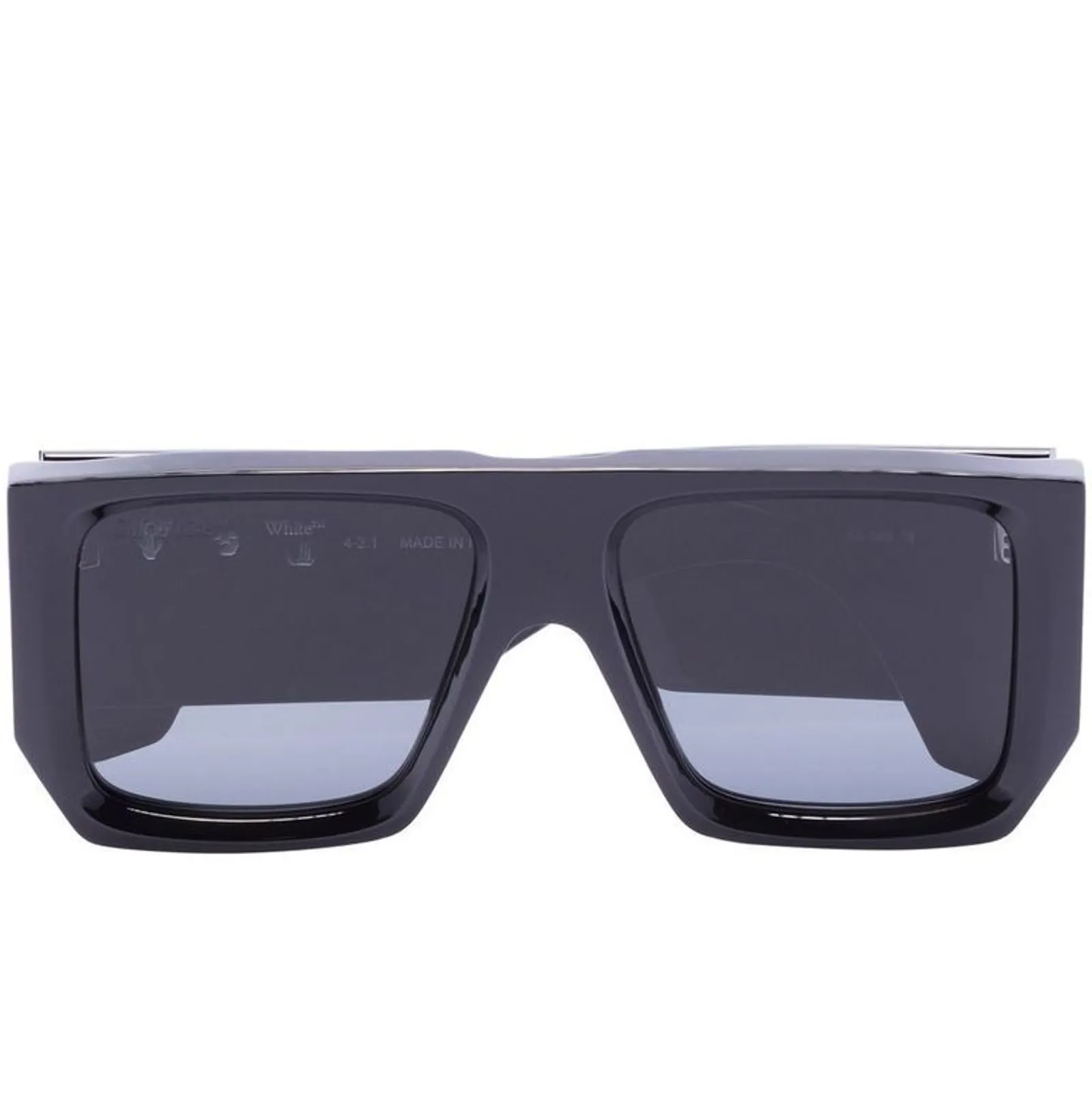 #PopbelaOOTD: Saatnya Tampil Statement Pakai Oversized Sunglasses!