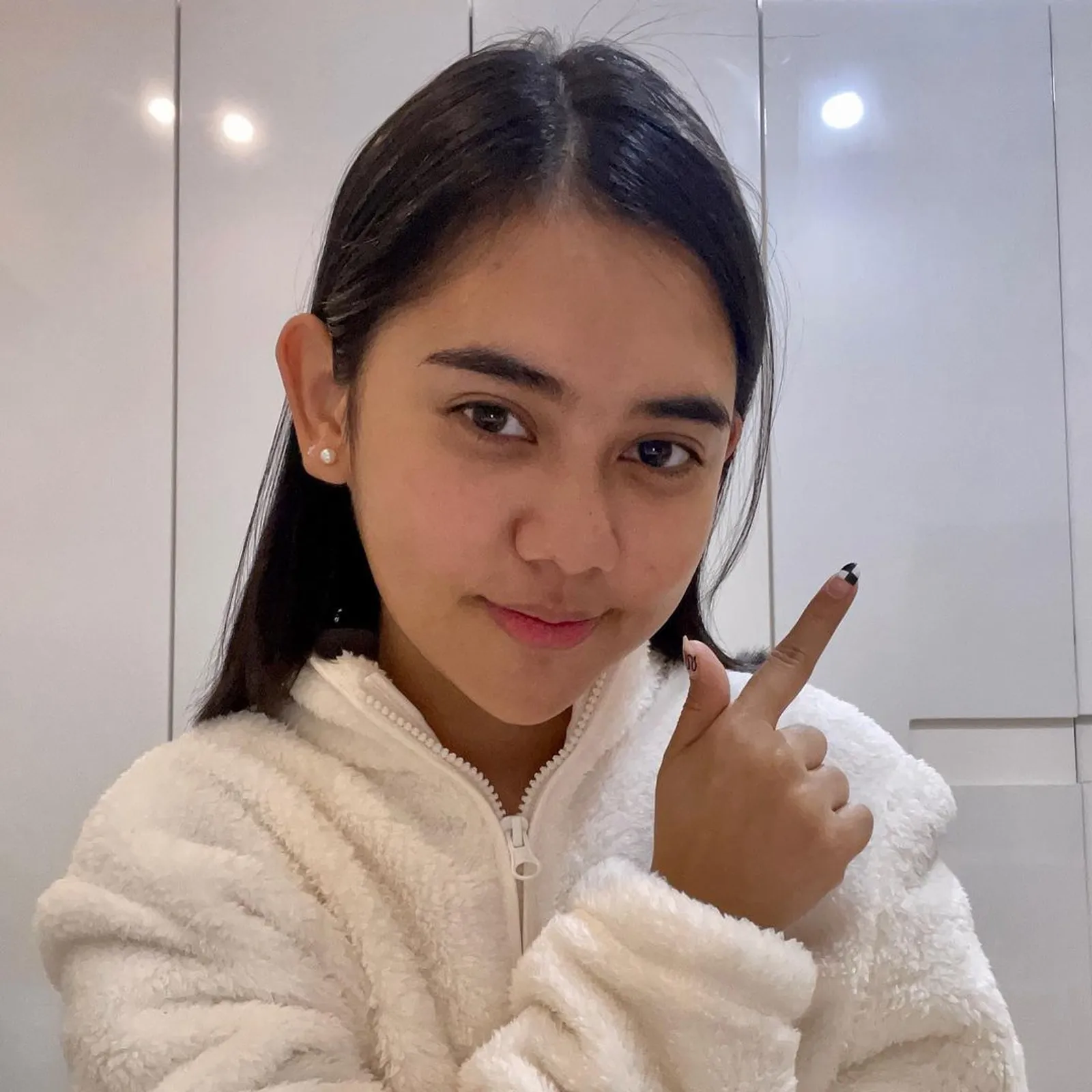Pede Meski Tanpa Makeup, 7 Jebolan Indonesian Idol Ini Banjir Pujian