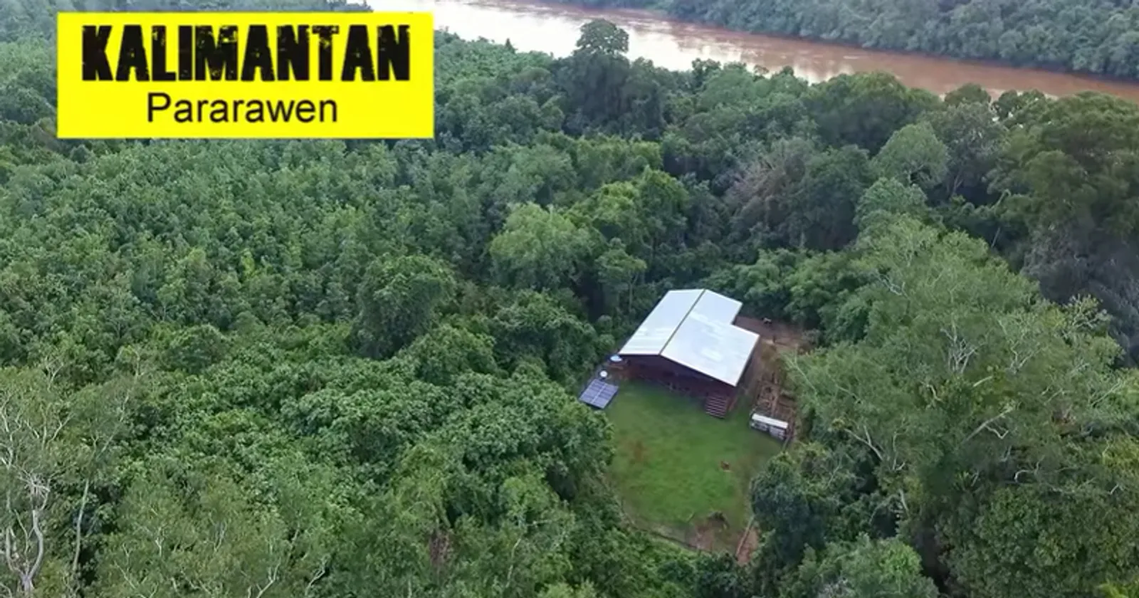 12 Foto Rumah Andrew Kalaweit yang Tinggal di Tengah Hutan Kalimantan