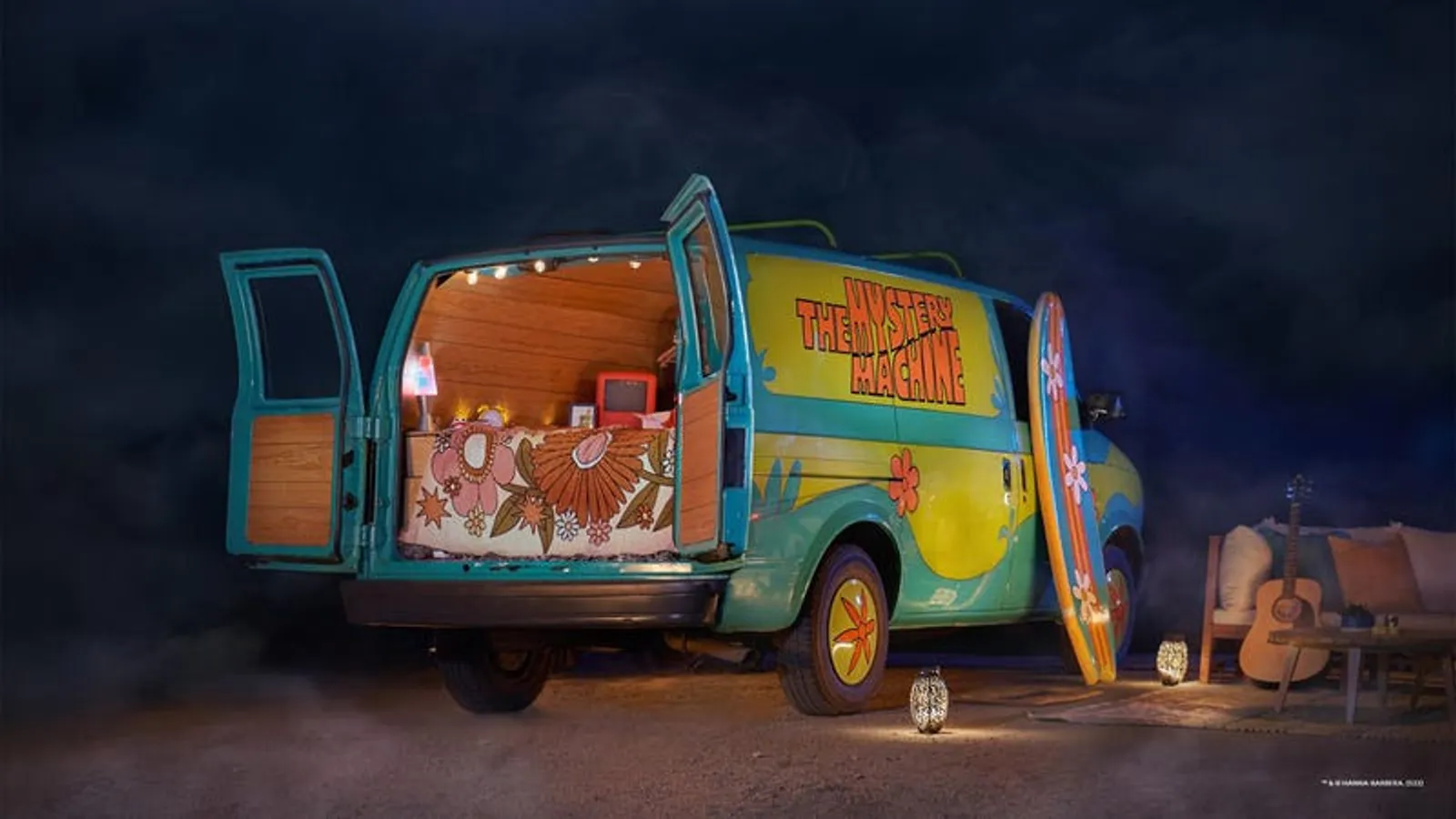 Unik! Yuk, Coba Menginap di Van The Mistery Machine Scooby Doo!