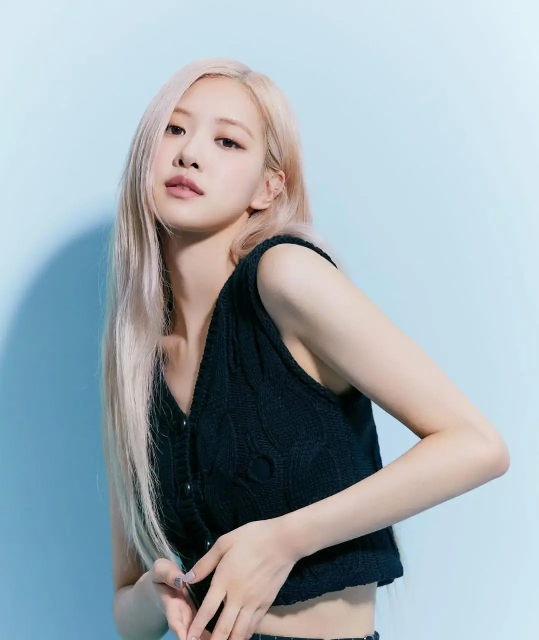 7 Pesona Idol Kpop yang Pernah Tampil Blonde 