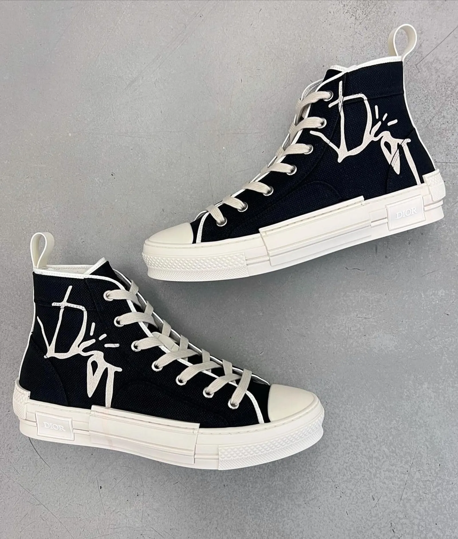 Detail Keren Pada Sandal & Sneaker Terbaru Dior x Cactus Jack