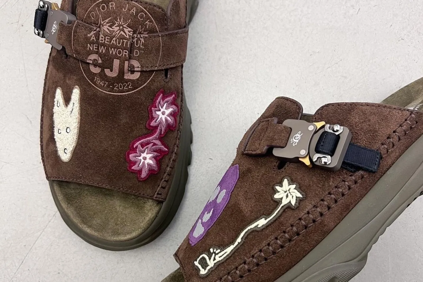 Detail Keren Pada Sandal & Sneaker Terbaru Dior x Cactus Jack