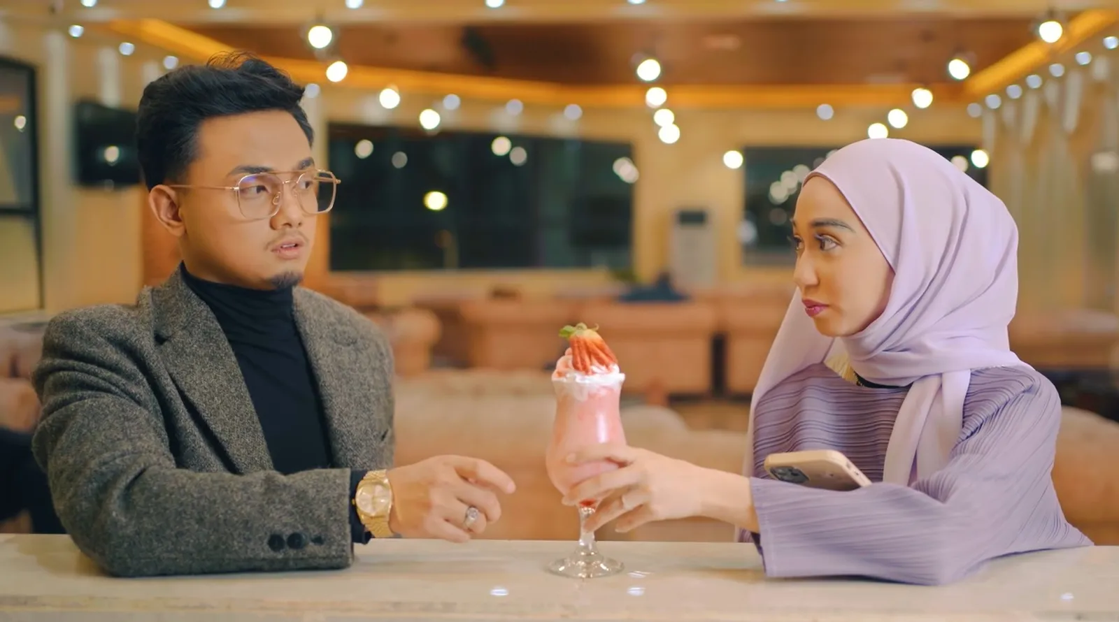 Fakta dan Lirik Lagu “Casablanca” - Naufal Azrin & Nuha Bahrin