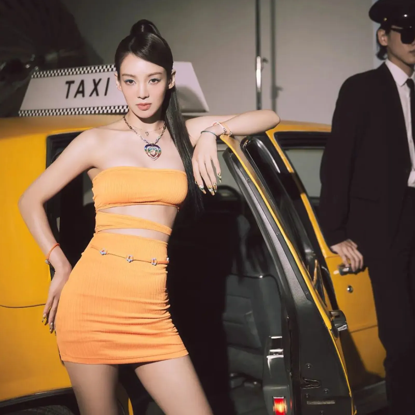 Potret Seksi Member 'SNSD' dalam Teaser Image Mr. Taxi