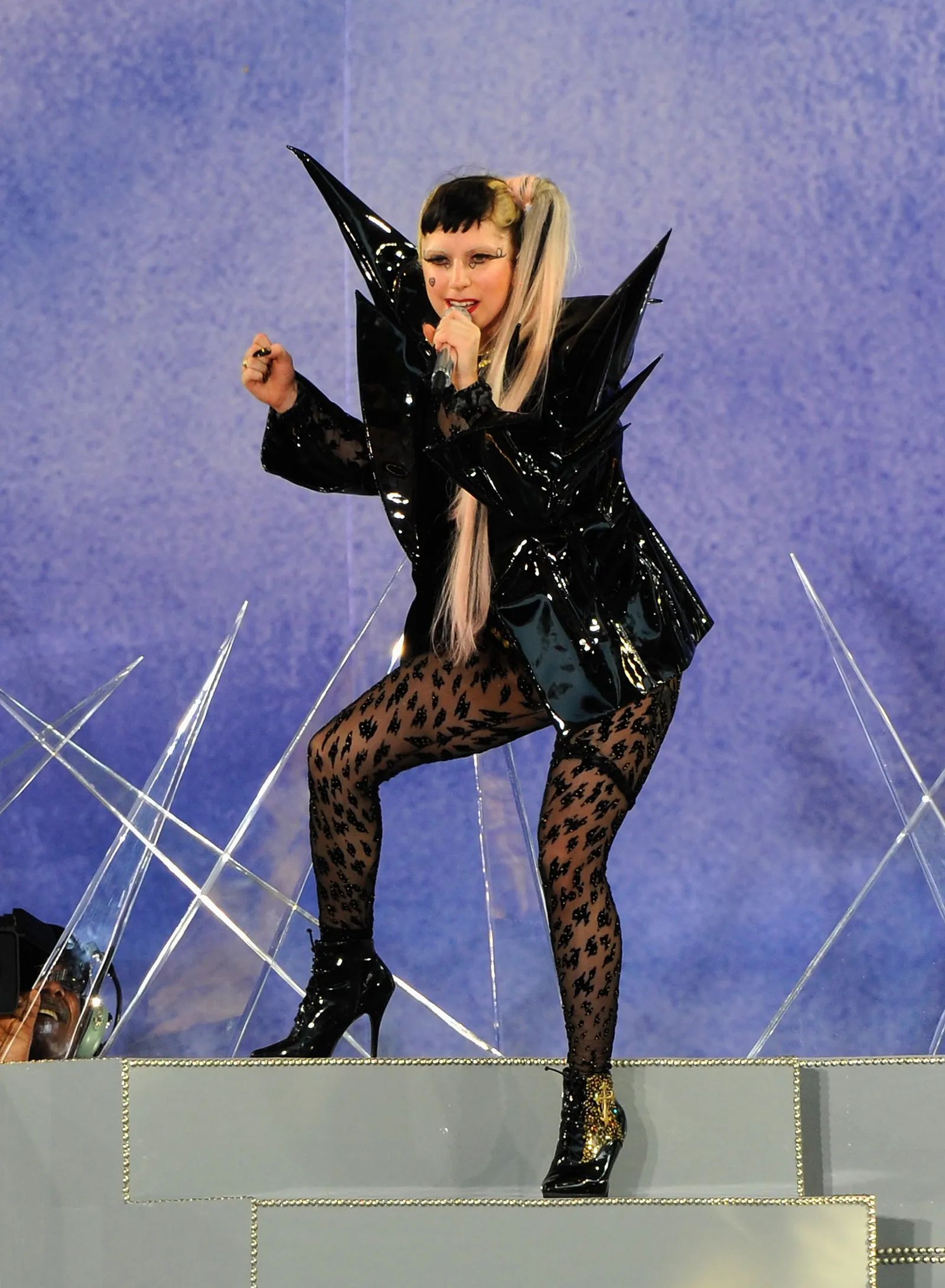 Deretan Gaya Lady Gaga yang Dinilai Mirip Harley Quinn 