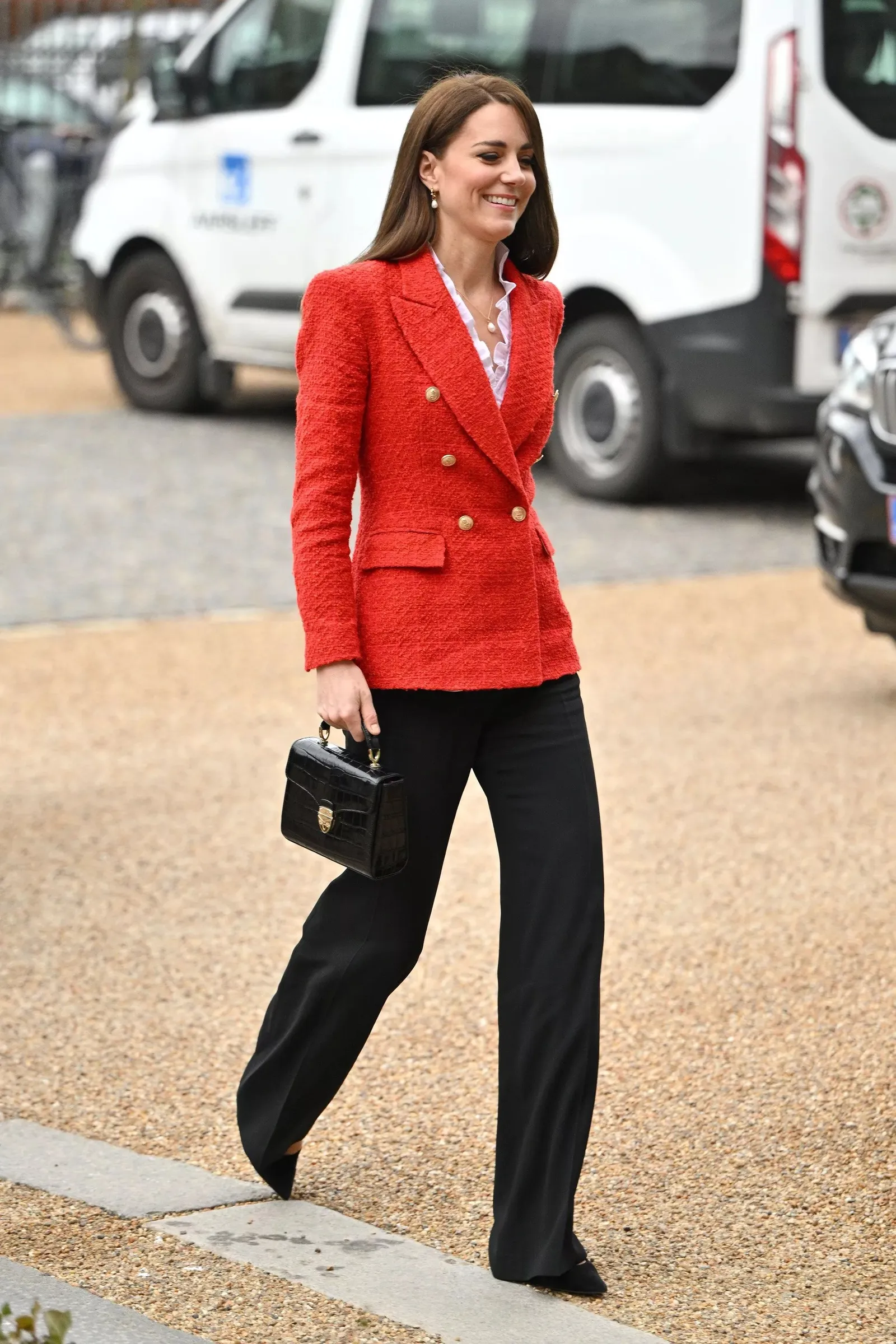 Cara Tampil Elegan yang Effortless Layaknya Kate Middleton