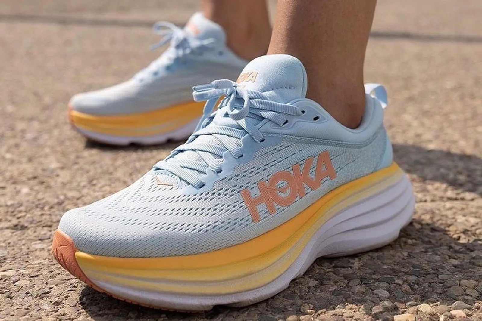 HOKA Luncurkan Sepatu Terbaru dan Kampanye 'Fly Human Fly'