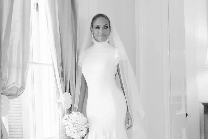 Detail 3 Gaun Pengantin Jennifer Lopez Rancangan Ralph Lauren