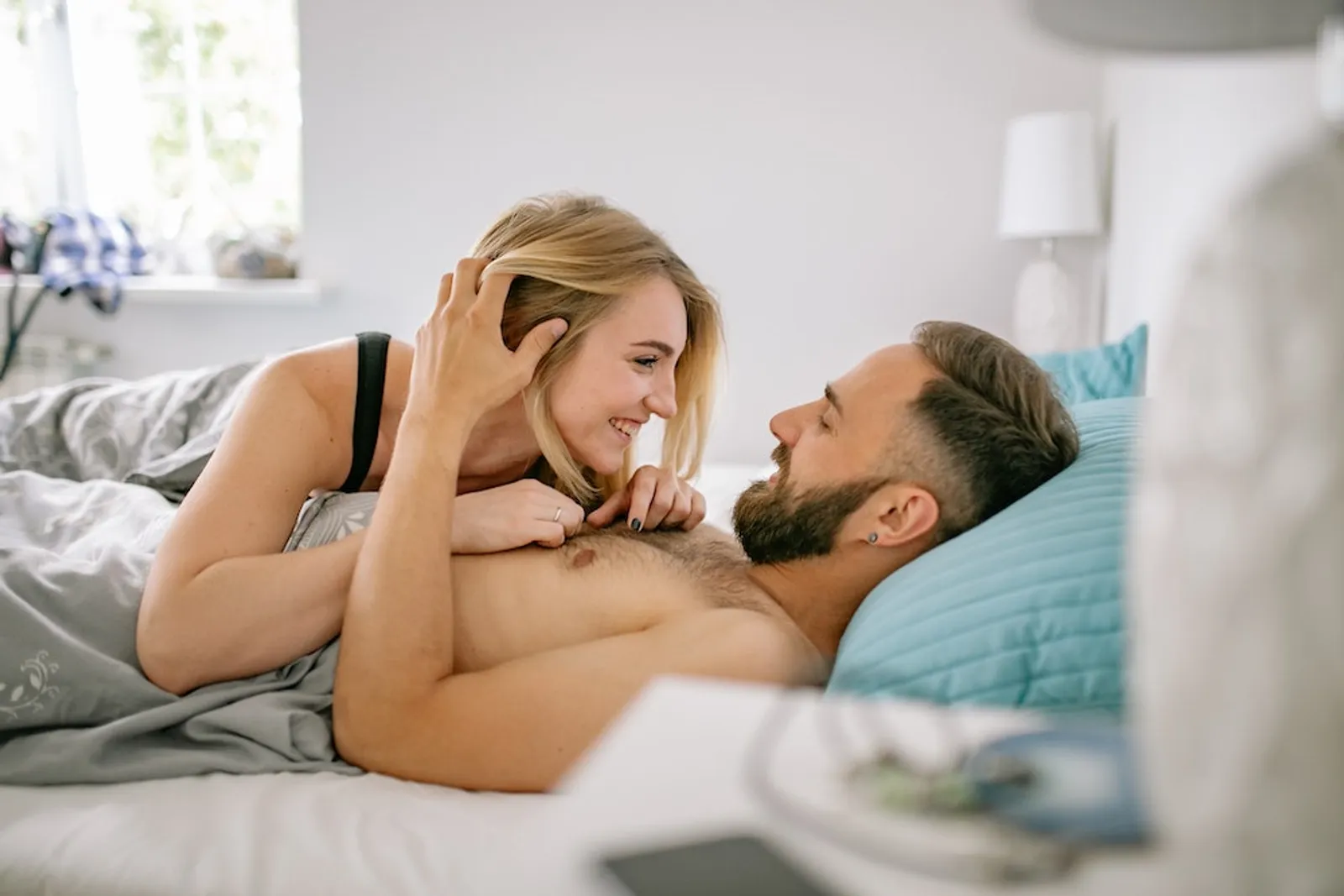 7 Alasan Mengapa Seks saat Traveling Terasa Lebih Panas dan Seksi!