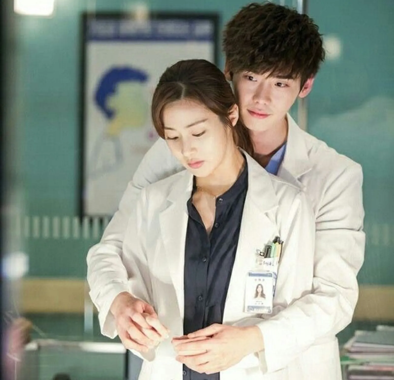 9 ‘Pasangan’ Lee Jong Suk di K-Drama, Si King of Chemistry!