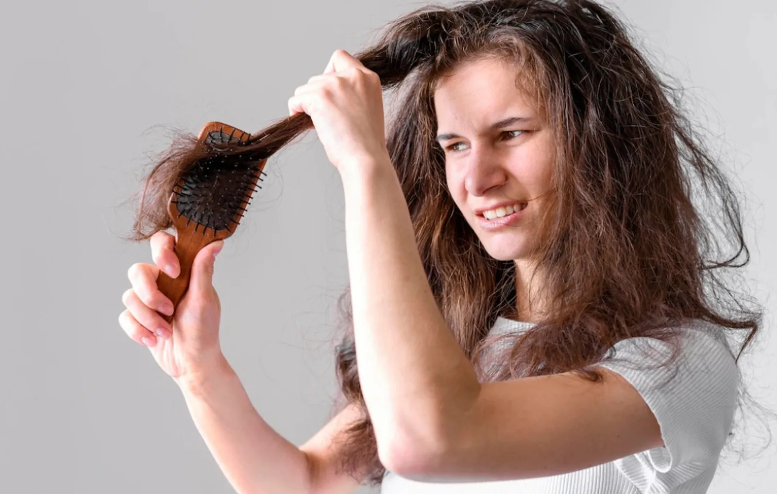 4 Manfaat Minyak Oregano untuk Rambut