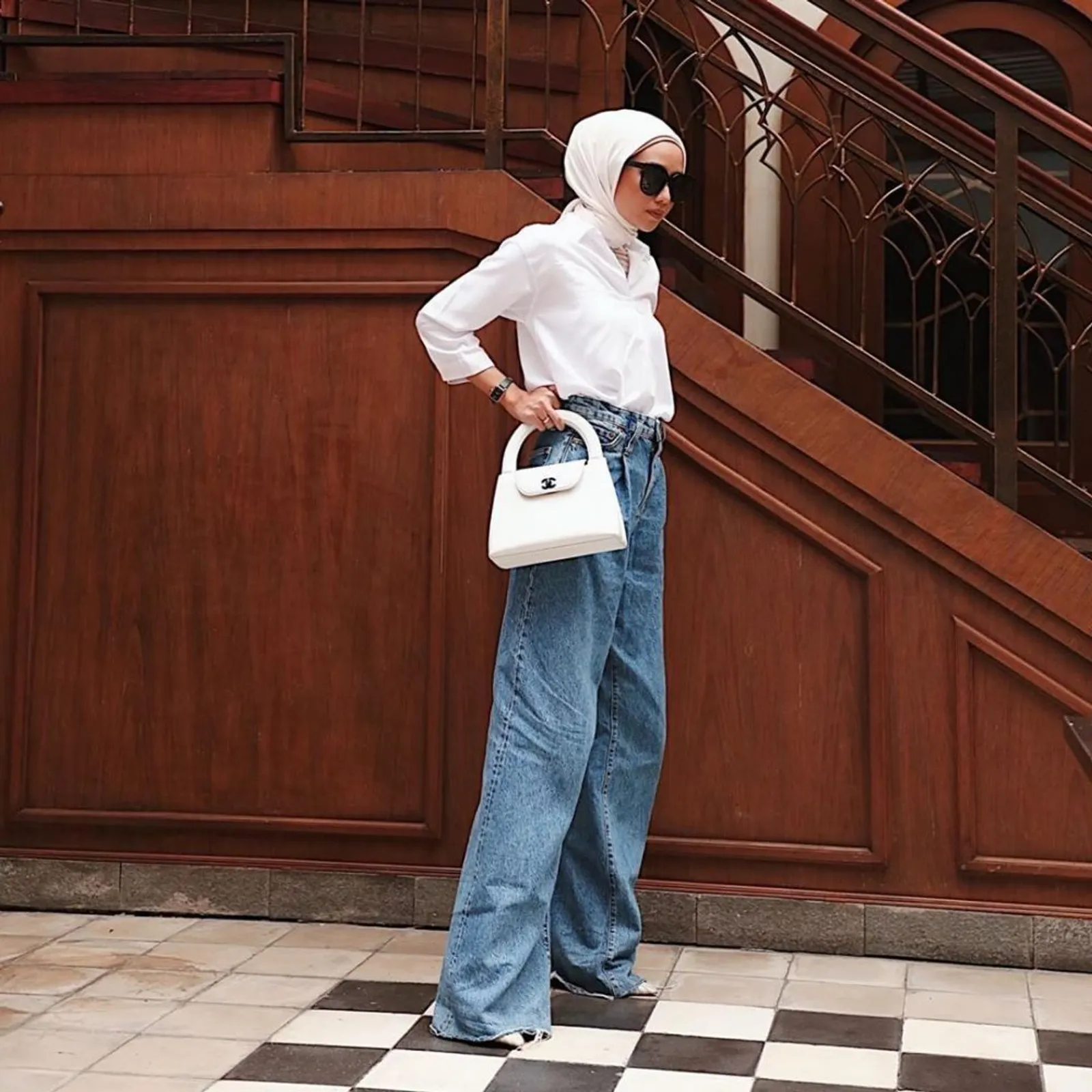 11 OOTD Kulot Jeans Terbaru, Inspirasi Tampil Fashionable!