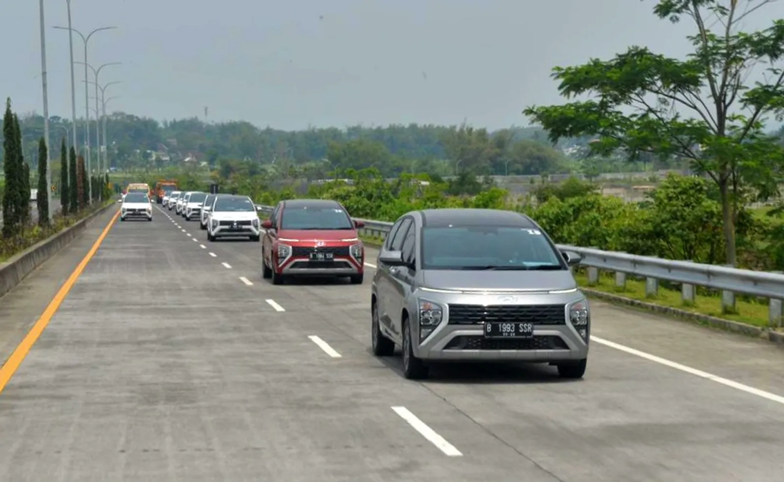 Lintas Jawa Bareng Hyundai Stargazer, Cocok Buat Road Trip, Nih!