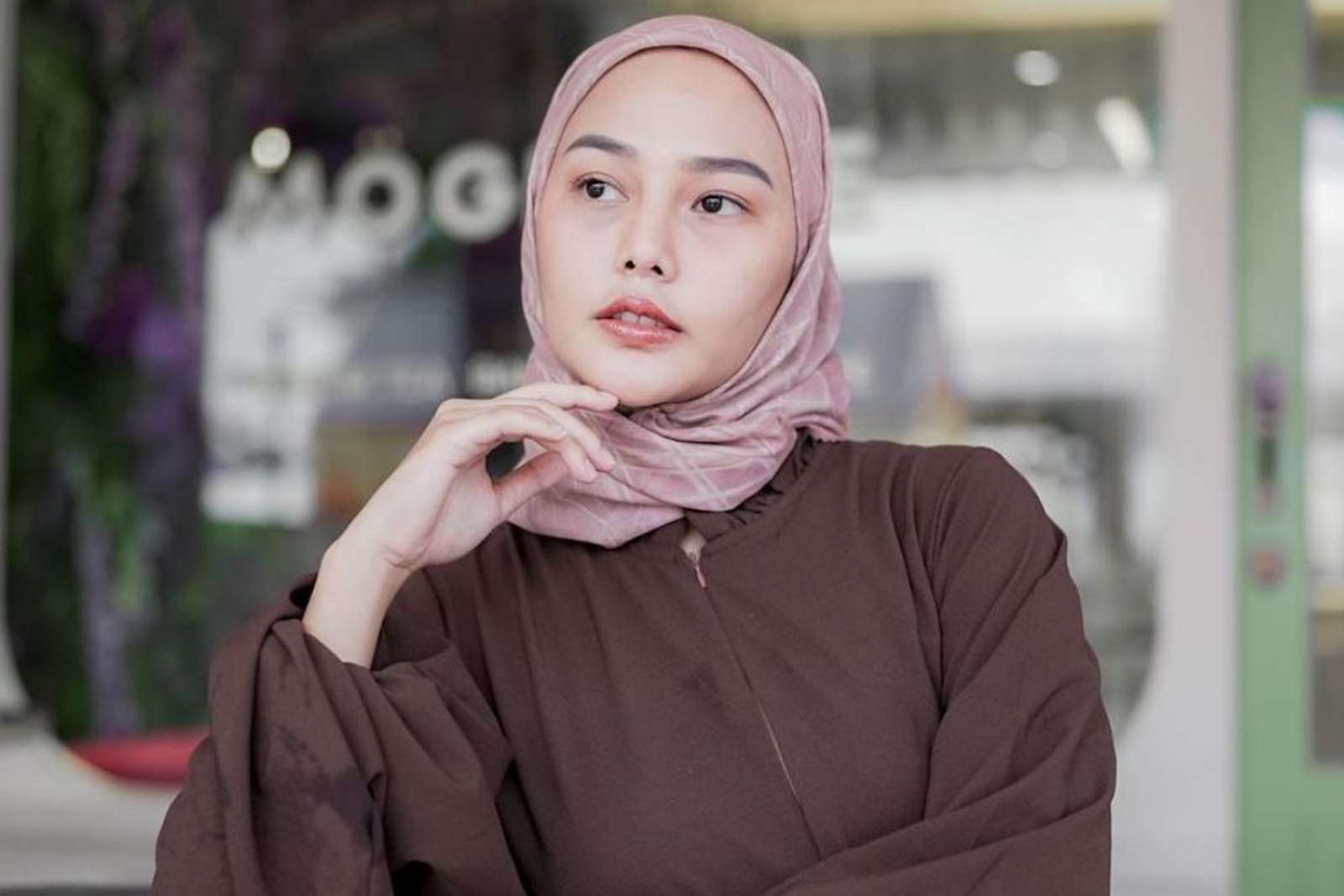 Pesona Terkini Dara Arafah yang Kian Manis Kenakan Hijab 