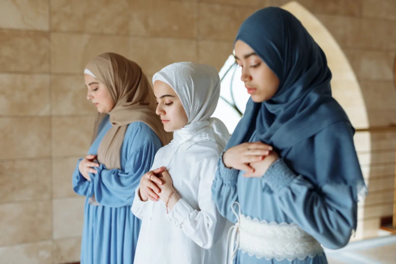 Doa Iftitah Lengkap: Arab, Latin dan Artinya yang Benar