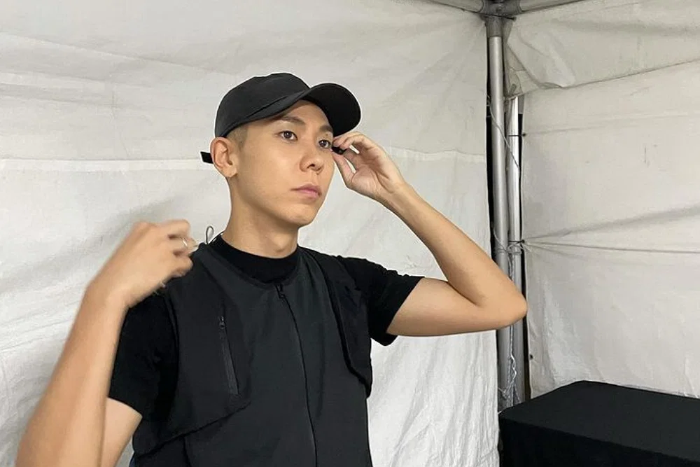 6 Fakta Pernikahan Rapper Loco, Berjodoh dengan Teman Kecil!