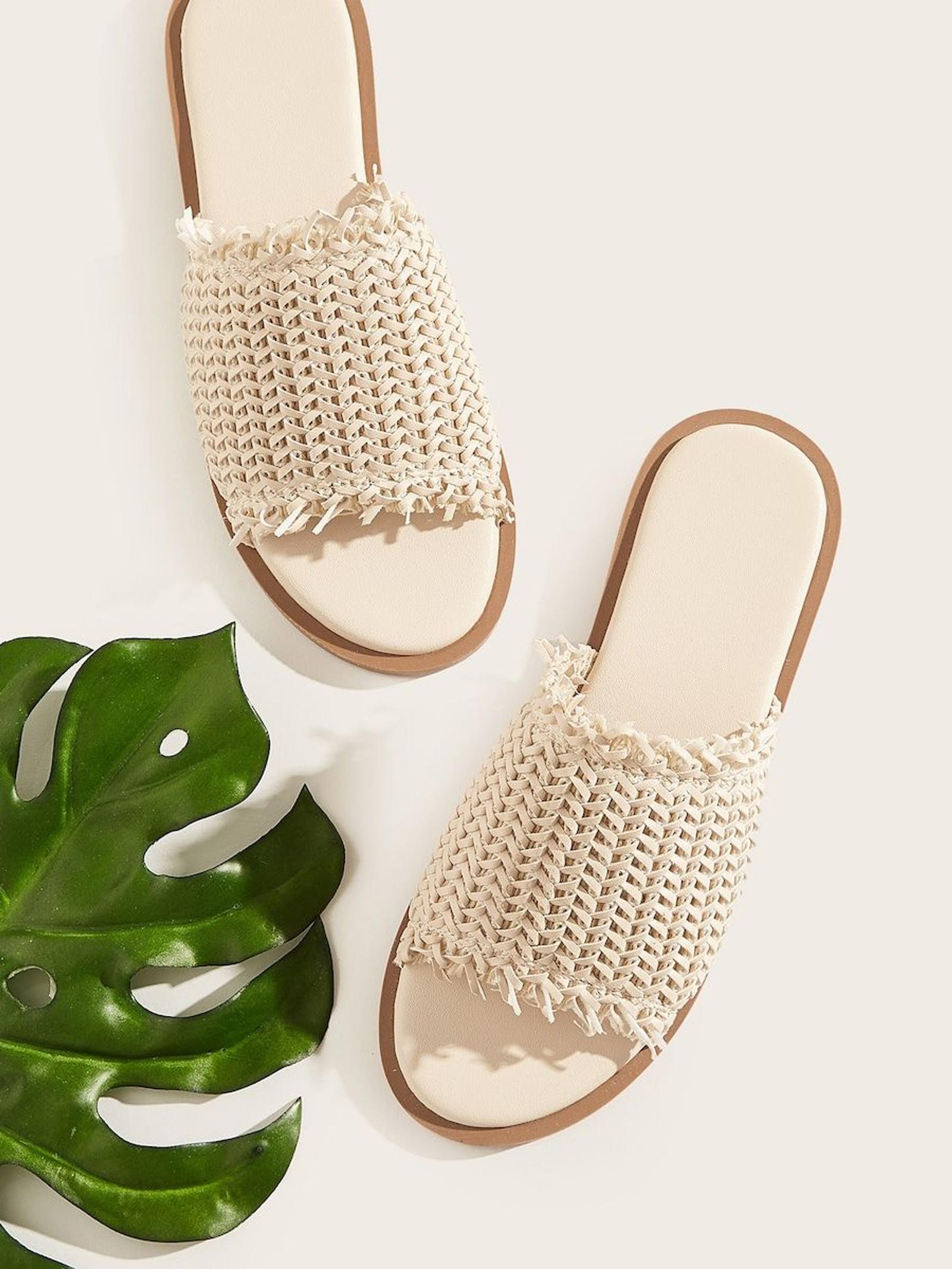 11 Sandal Perempuan Kekinian Terbaik, Mana Favoritmu?