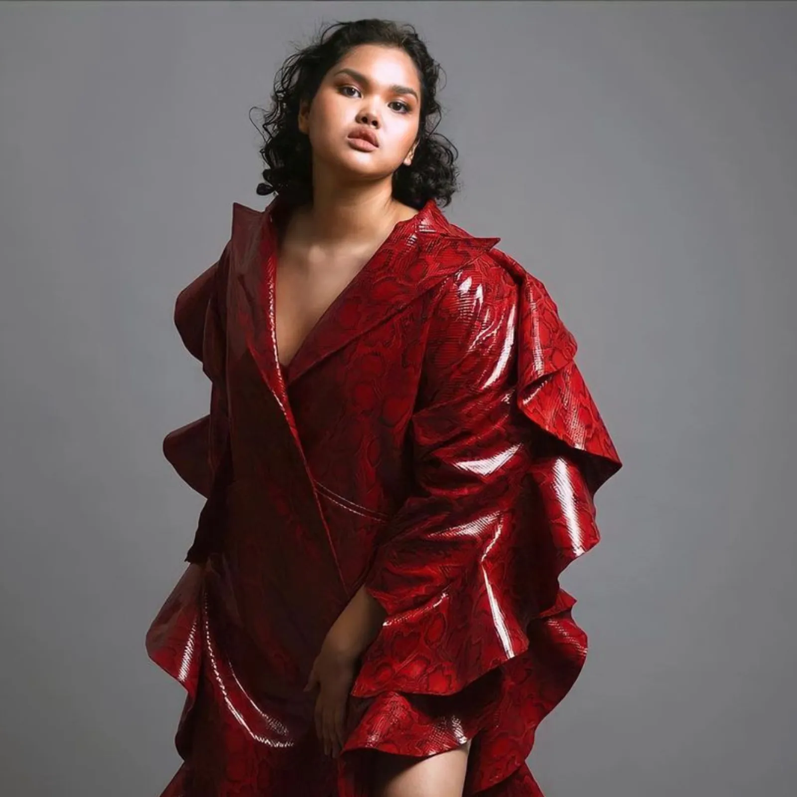 Potret Shahnaz Indira, Model Indonesia di London Fashion Week 2022