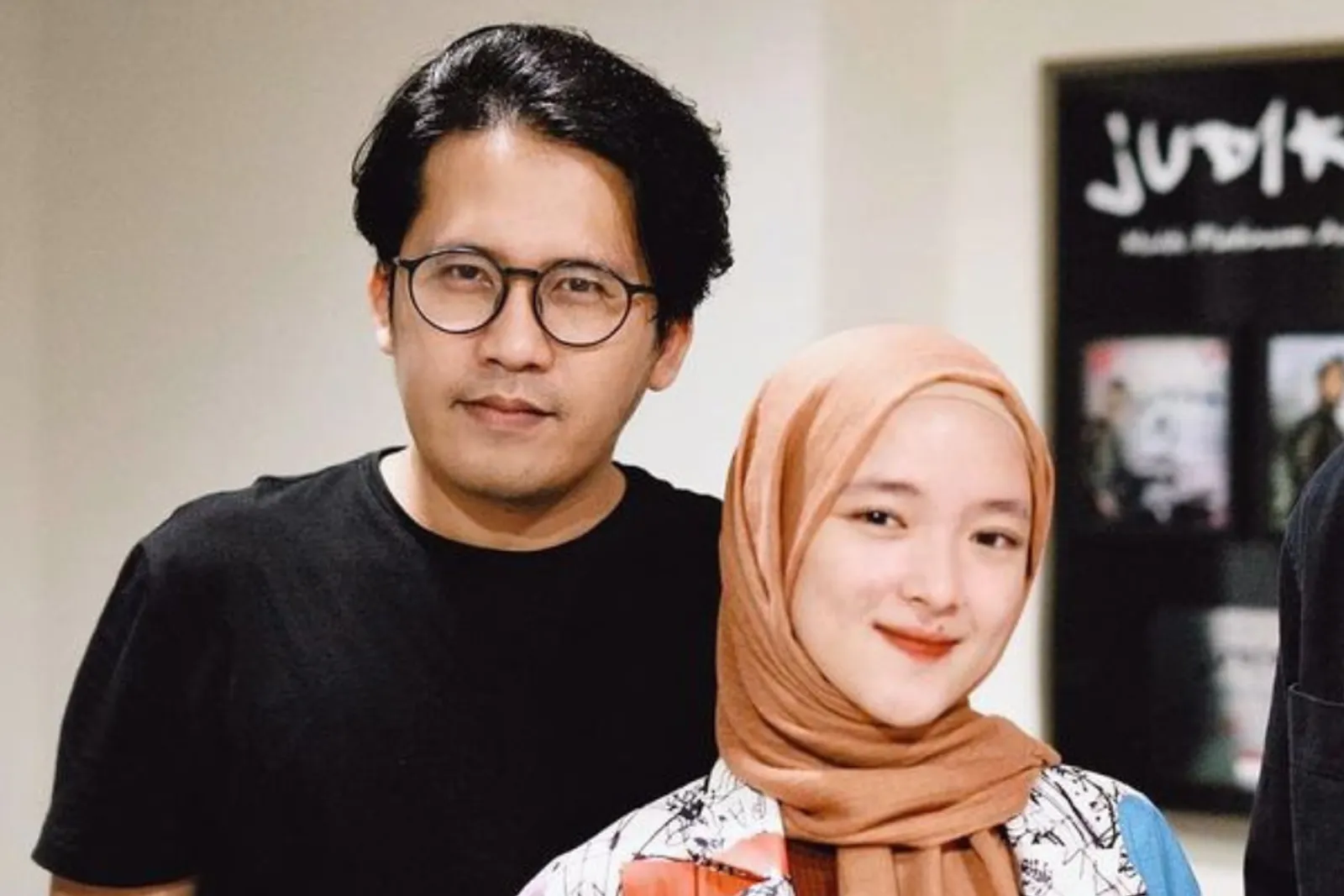10 Artis Indonesia yang Jujur Mengakui Perselingkuhannya