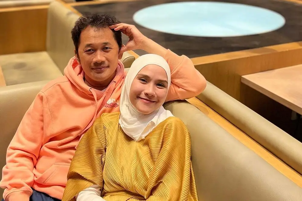 10 Artis Ini Menikah dengan Duda Satu Anak, Ada yang Dituding Matre