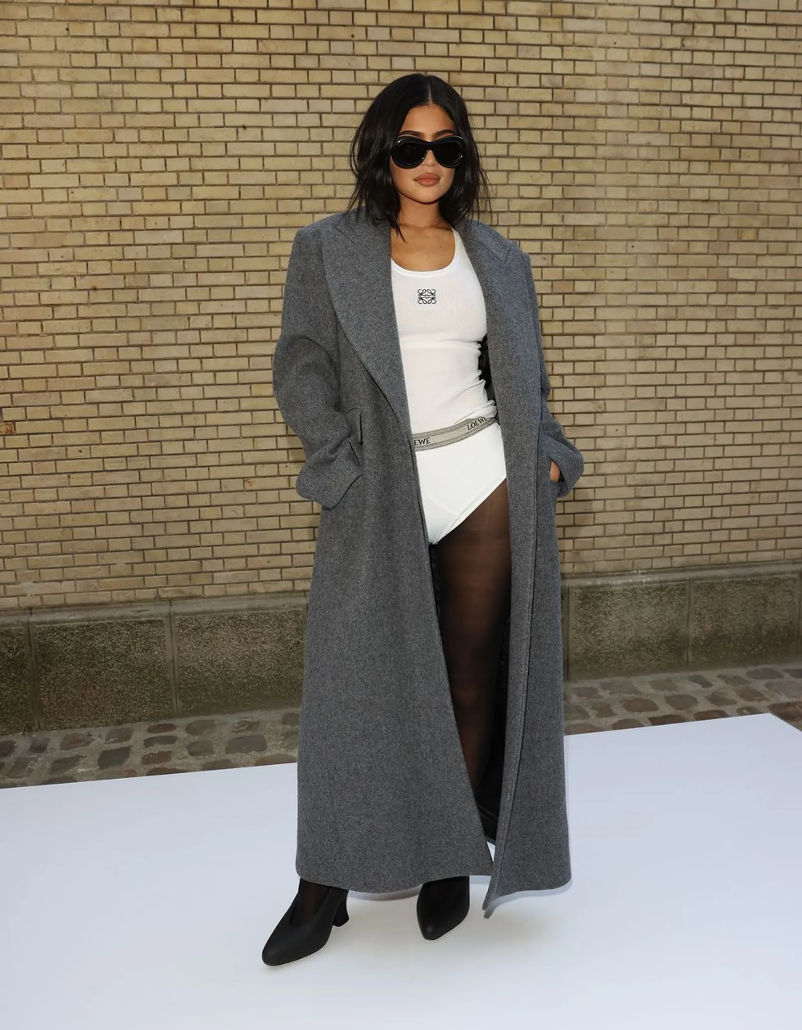 Gaya Seksi Kylie Jenner Selama Paris Fashion Week 2022