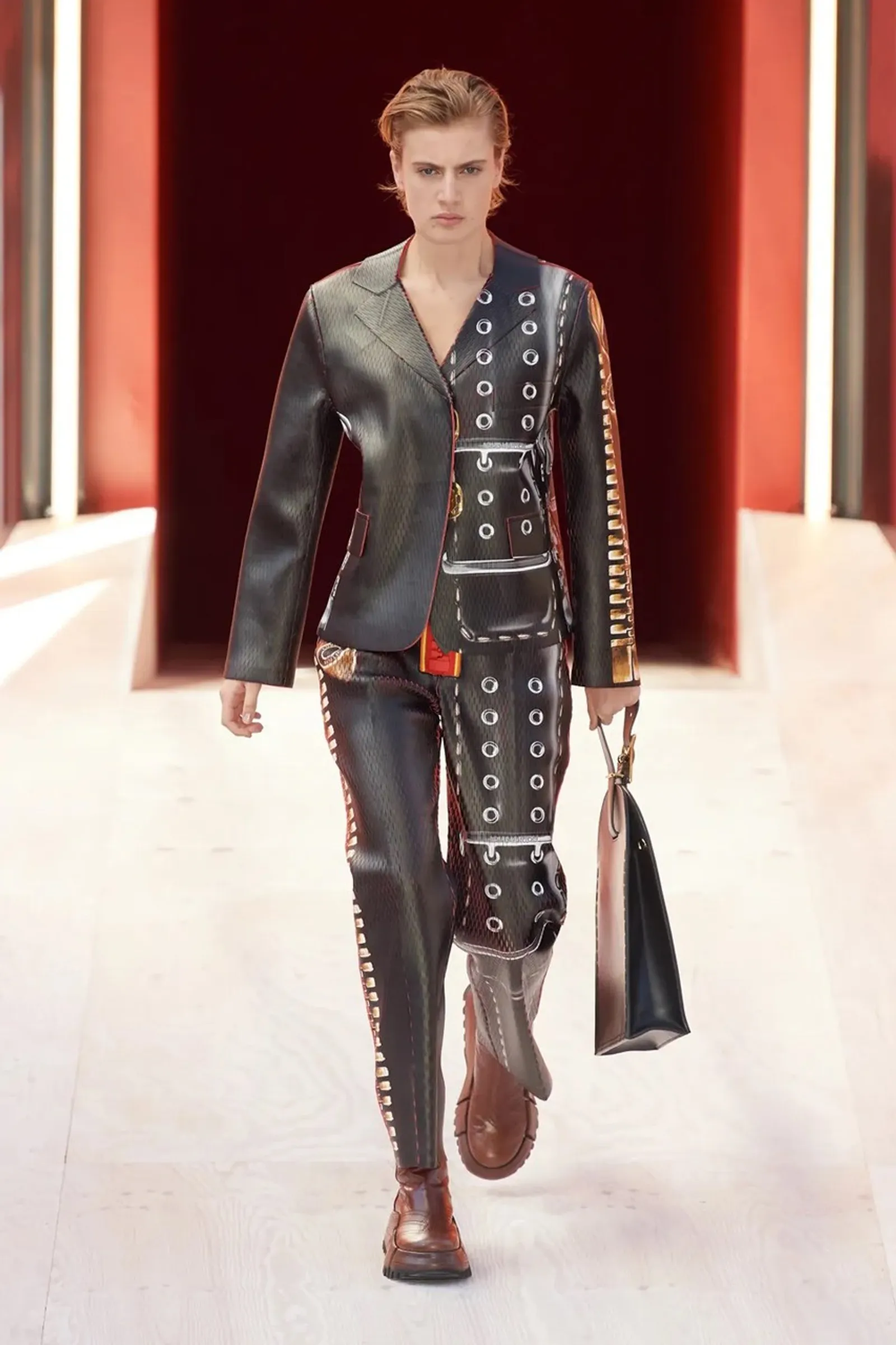 5 Hal Menarik di Fashion Show Louis Vuitton Spring/Summer 2023