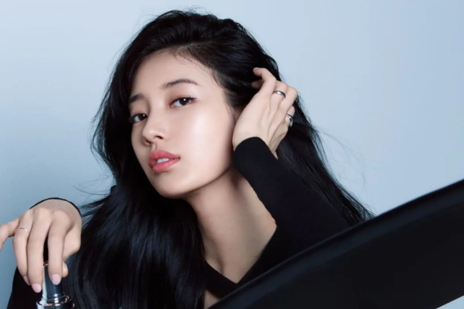 Berbagai Potret Cantik Suzy Saat Photoshoot