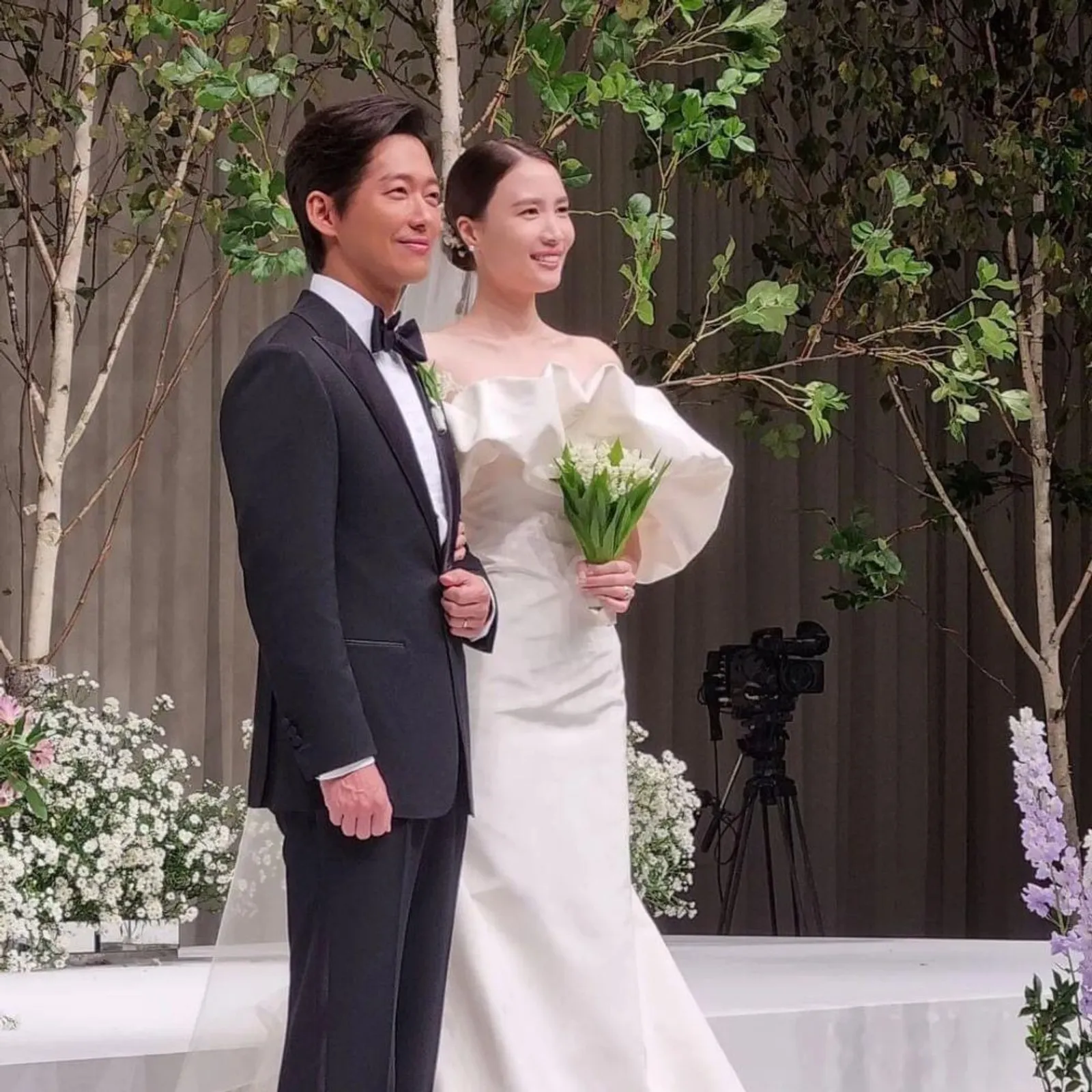 9 Foto Pernikahan Nam Goong Min & Jin Ah Reum, Bertabur Bintang Korea