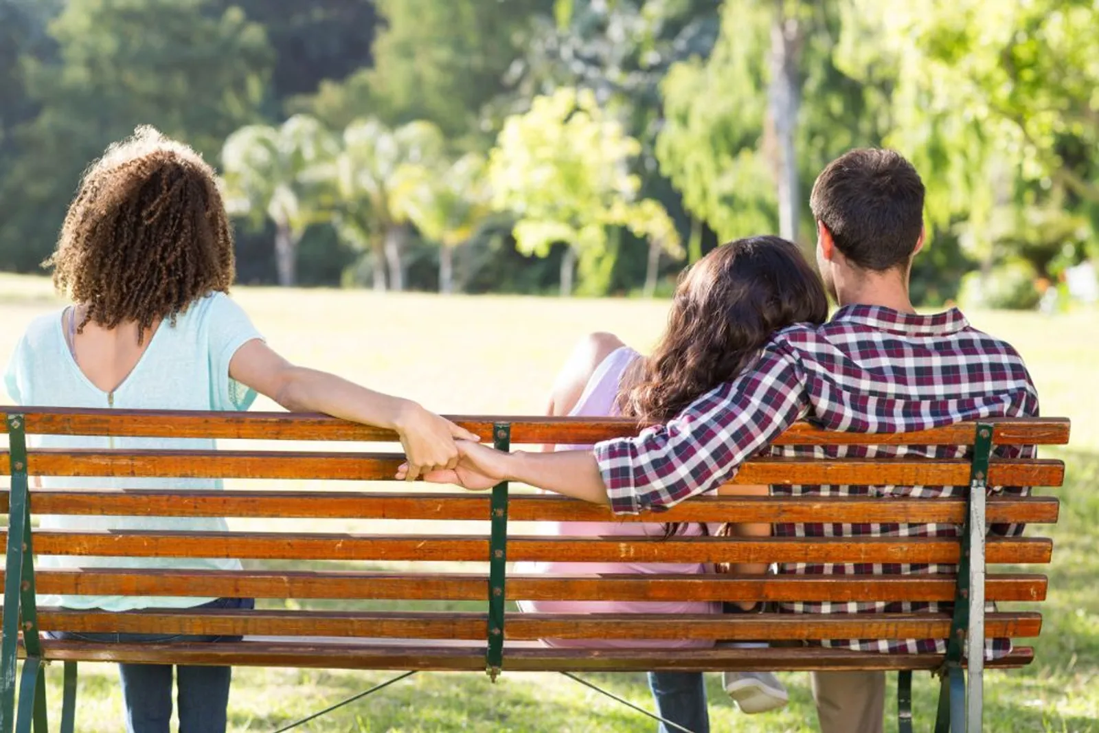 4 Alasan Ilmiah Mengapa Orang Selingkuh dari Pasangan Sahnya