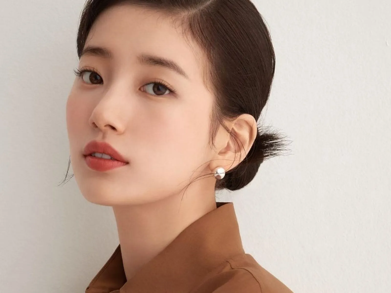 Menginjak Usia 28 Tahun, Begini Potret Suzy yang Kian Memesona