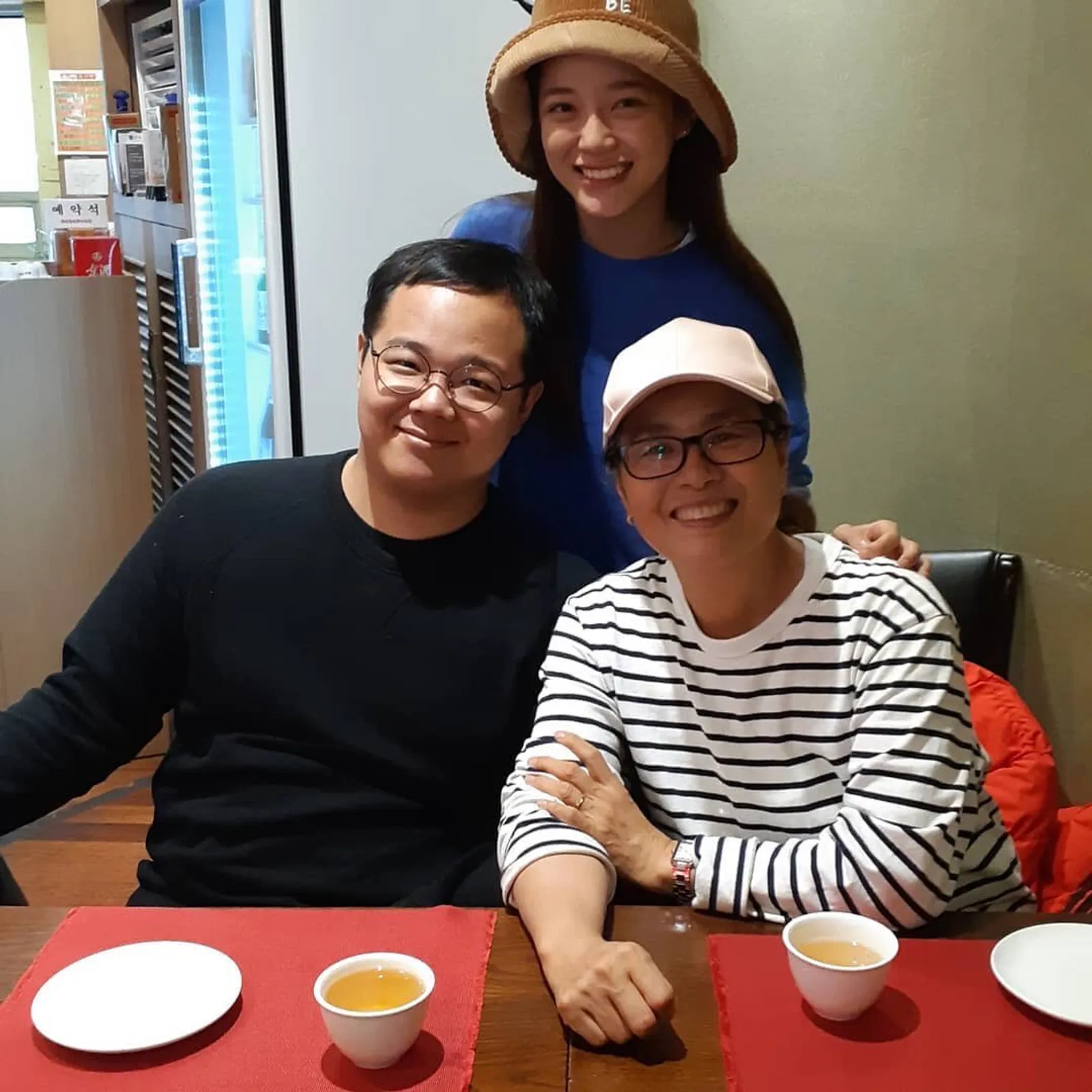 Tinggal Terpisah, Ini 6 Fakta Hubungan Kim Sejeong dengan Sang Ayah
