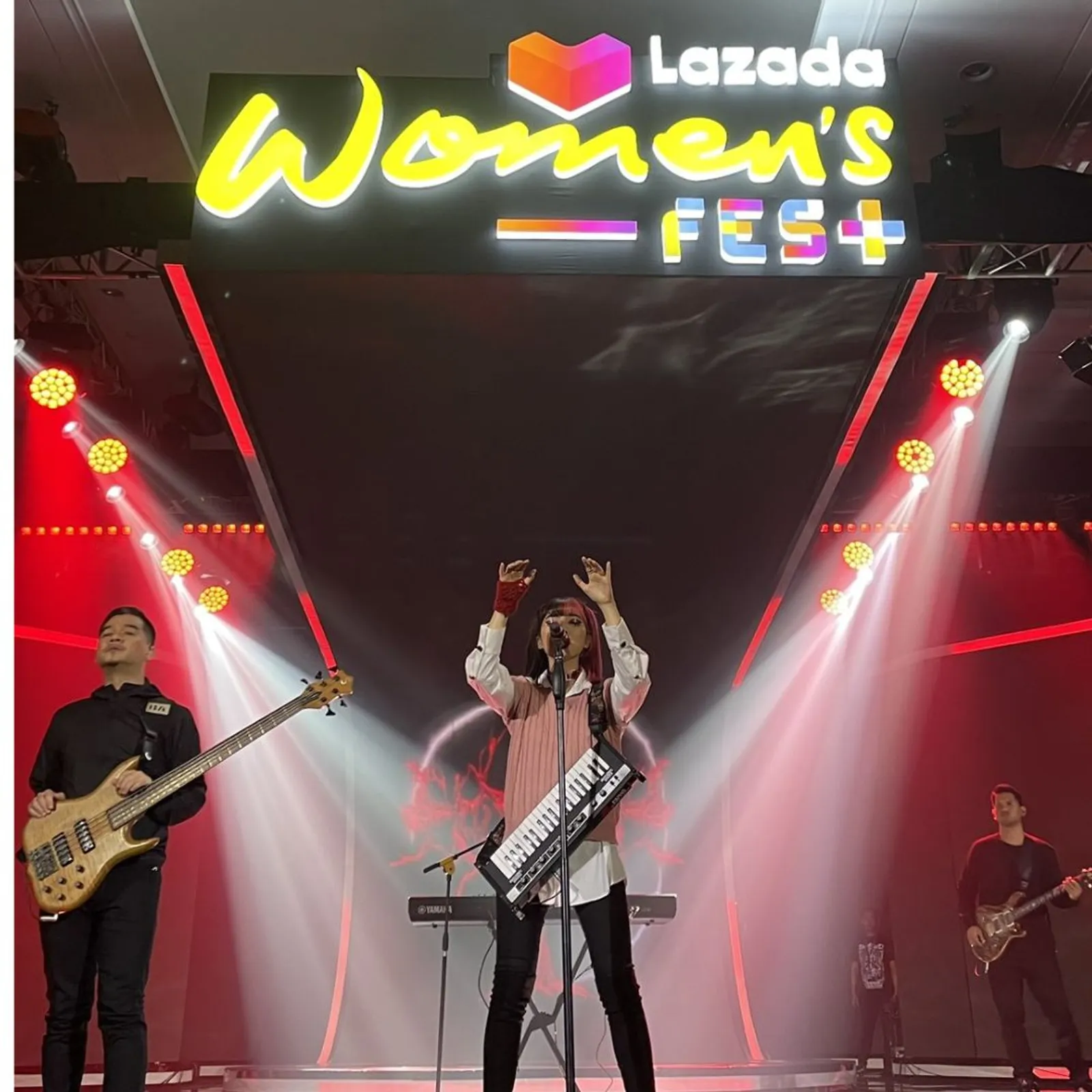 Menangkap Momen Paling Seru Selama Lazada Women's Fest 2022