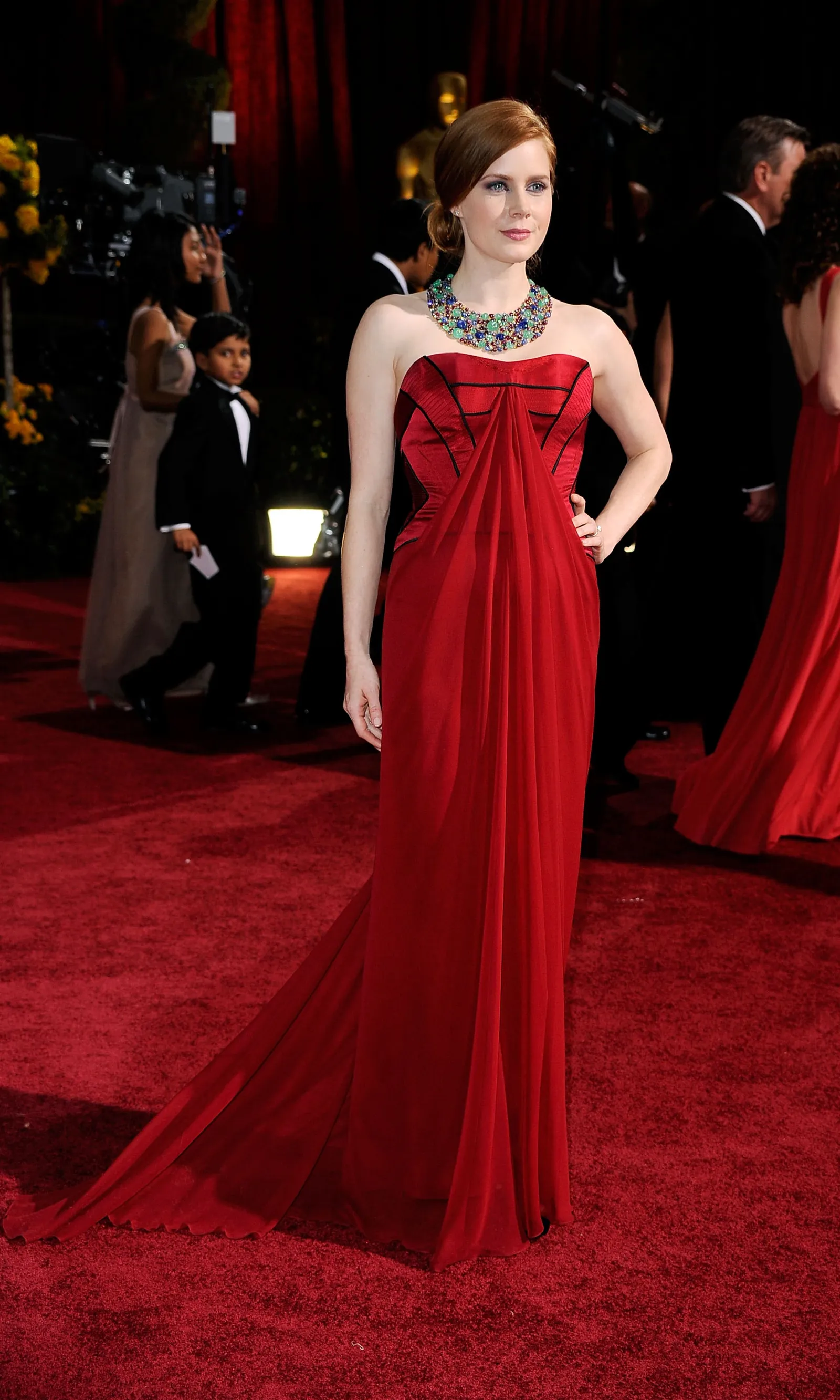 Gaya Mewah Amy Adams yang Mirip Putri Dongeng saat di Karpet Merah