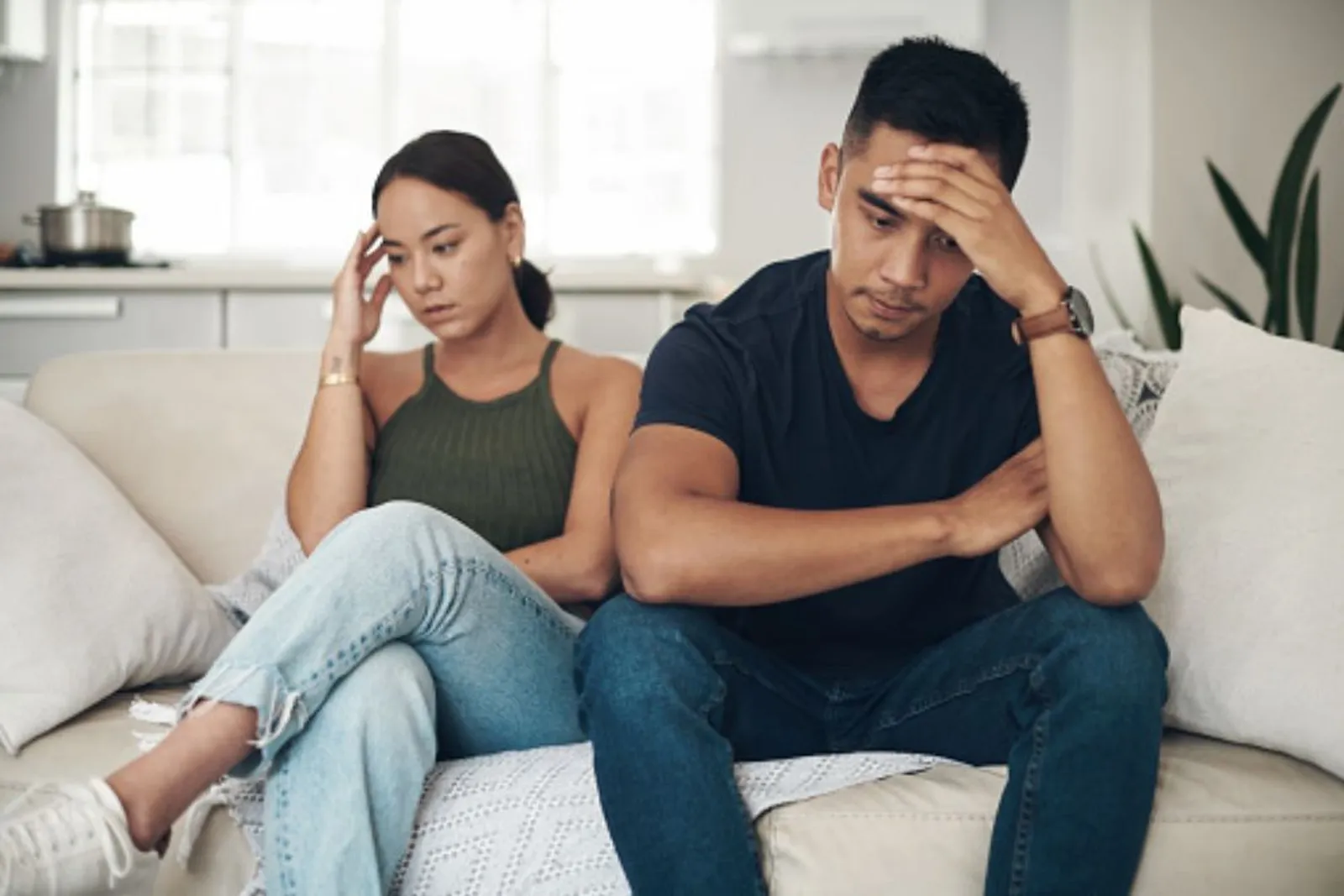 6 Alasan Tak Perlu Bandingkan Suamimu dengan Kisah Cinta Masa Lalu