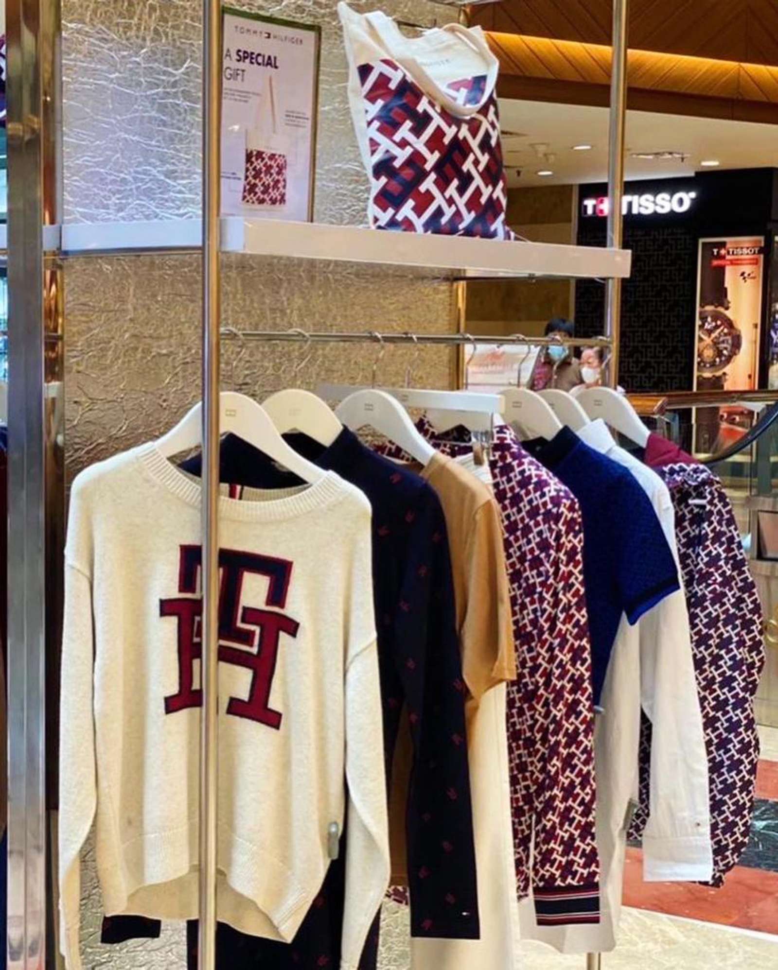 Tommy Hilfiger Hadirkan 'Tommy Factory' di Pondok Indah Mall