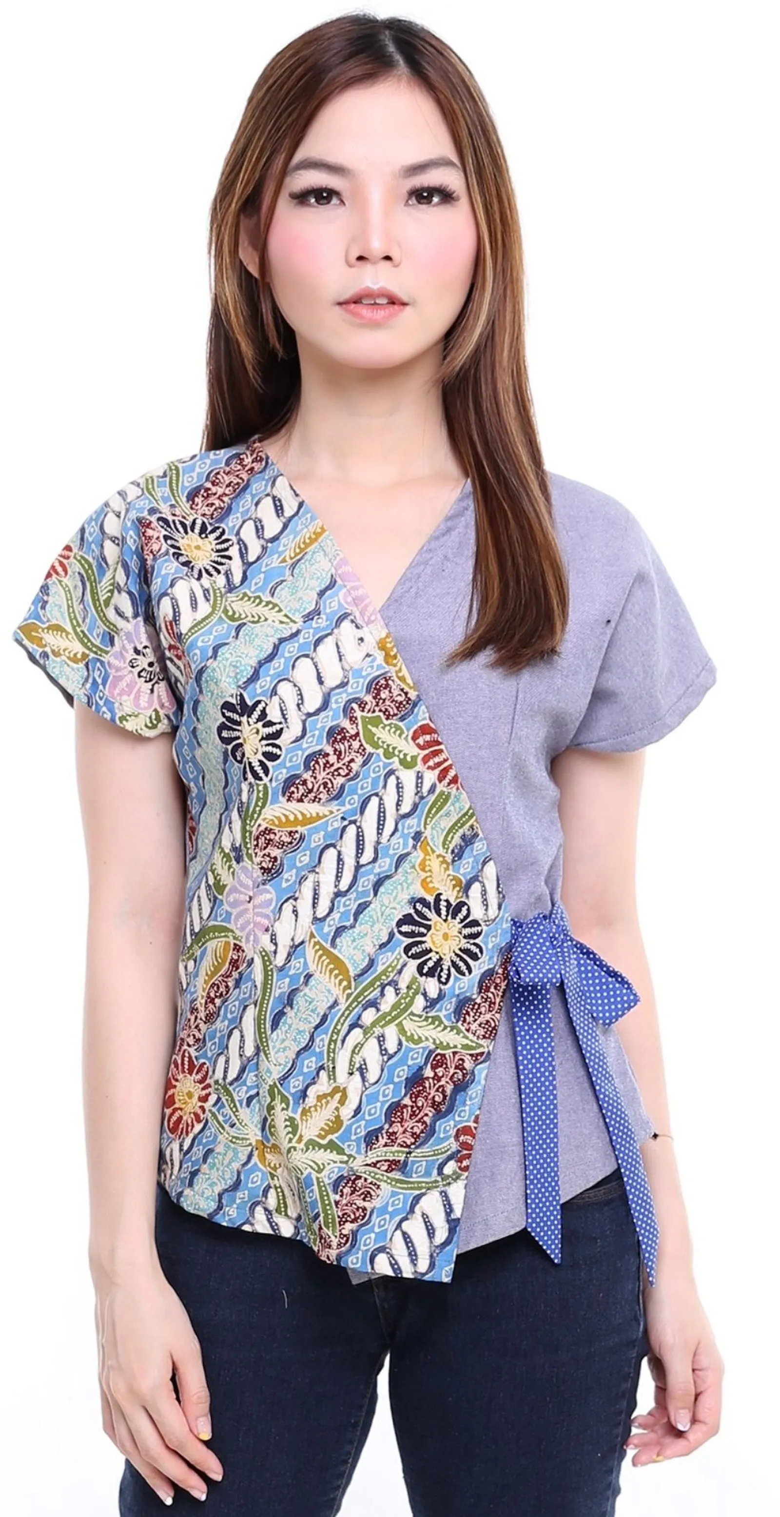 13 Model Baju Batik Kombinasi Kain Polos untuk Perempuan Terbaru