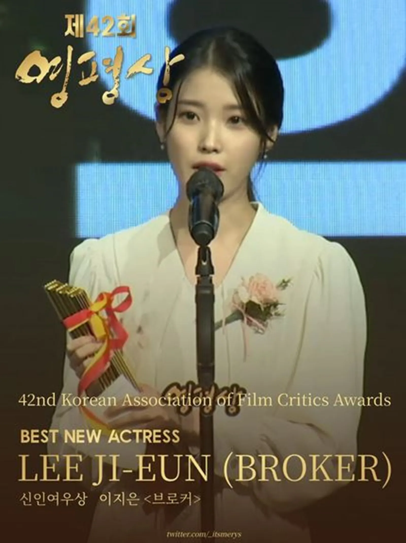 Daftar Pemenang Film Critics Awards 2022, IU & Son Seok Koo Raih Trofi